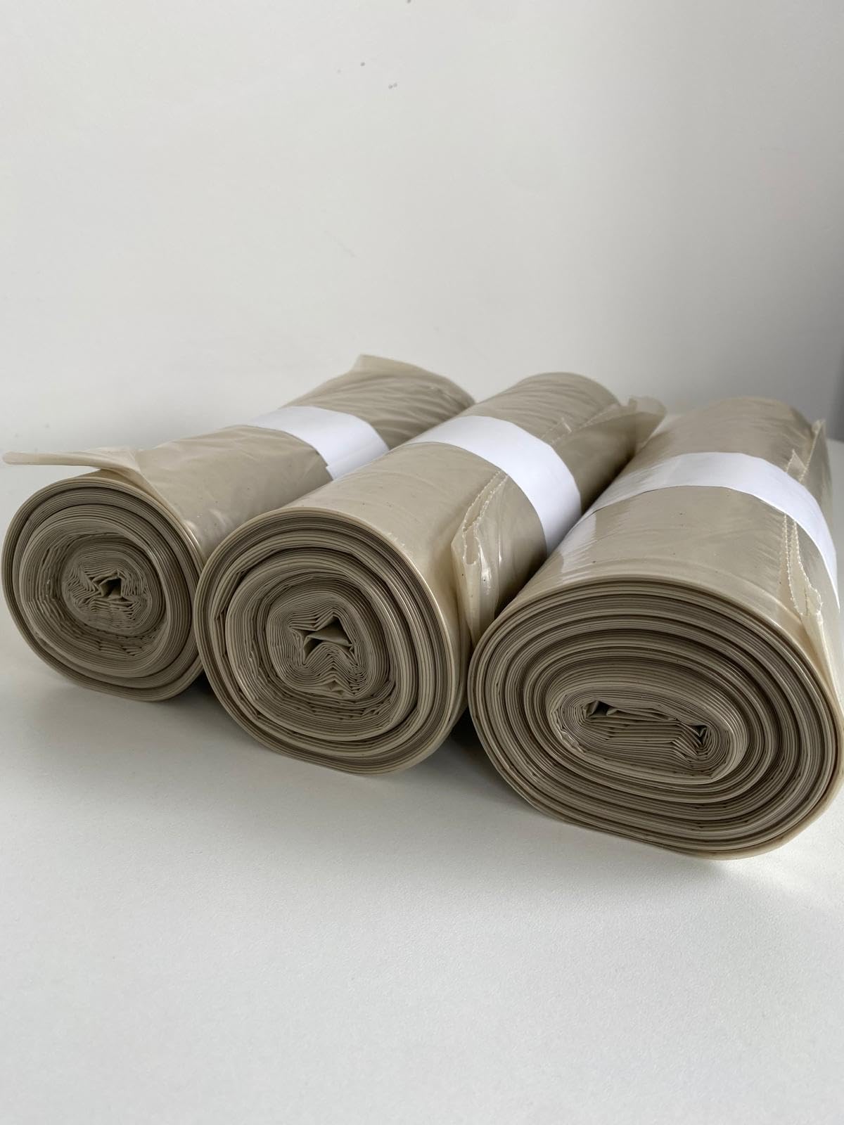 Sacchi Pattumiera Neutri 90x120 cm - Sacchi per Spazzatura Grandi e Resistenti - Sacchi Trasparenti Riciclabili - 120 Pezzi (12 Rotoli x 10 Sacchi)