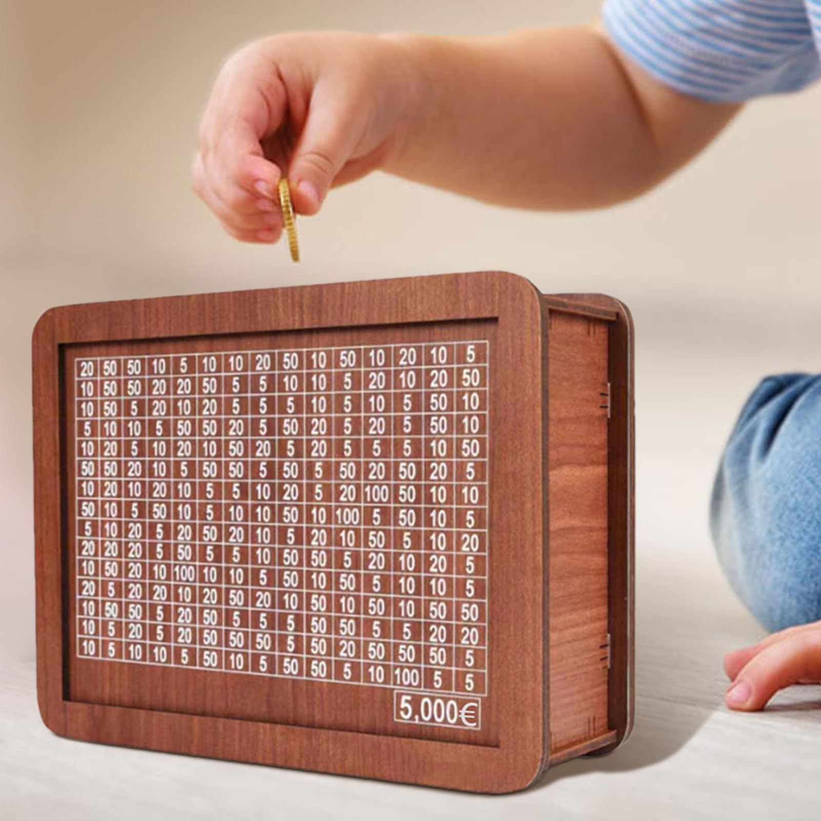 Salvadanaio in Legno, 5000/10000 Banconote con Contatore, Salvadanaio Riutilizzabile Retro con Obiettivo di Risparmio e Numeri, Portatile per Adulti e Bambini