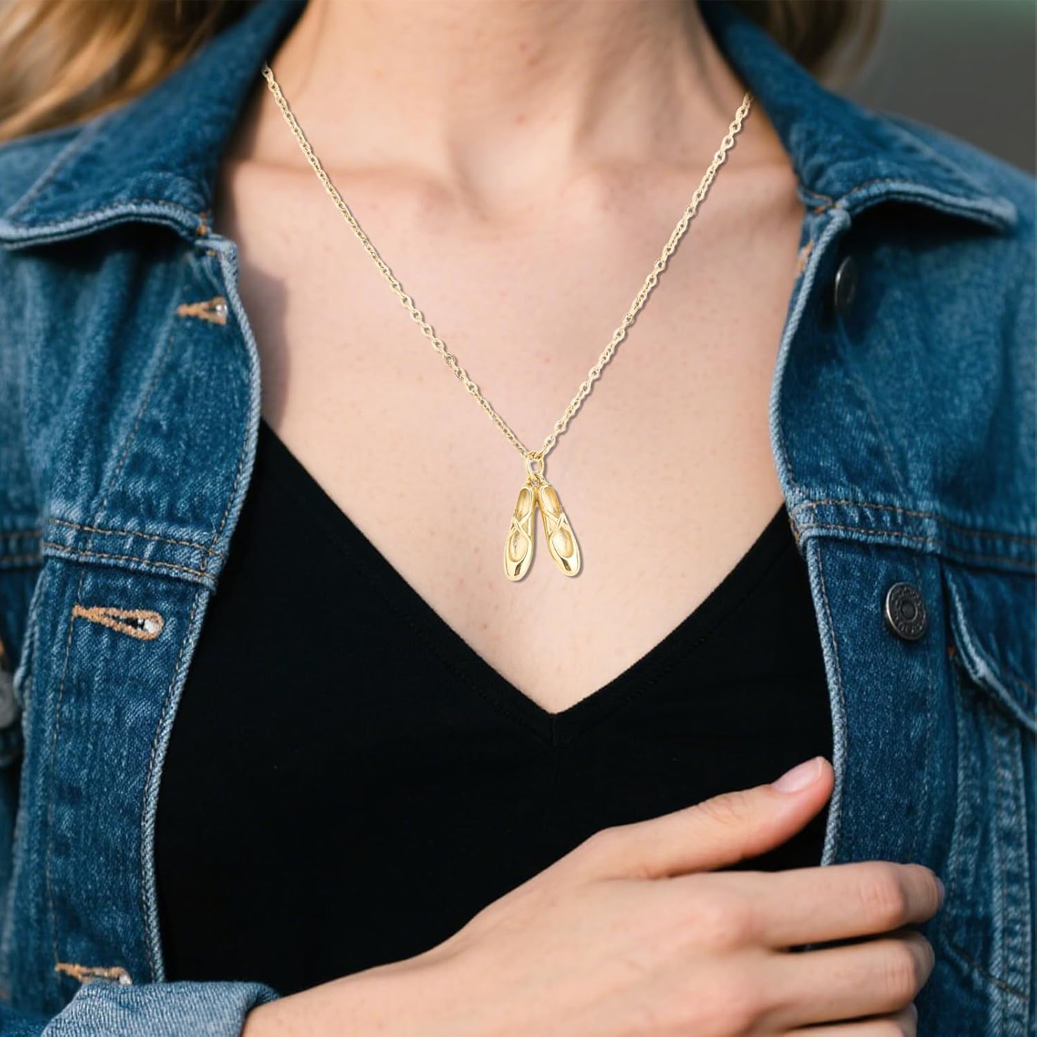 Gold-Colored Pendant Dance Shoe&Cheer Necklace, Dainty Necklace with Card Fashion Jewelry Accessory for Women Gift - Image 4
