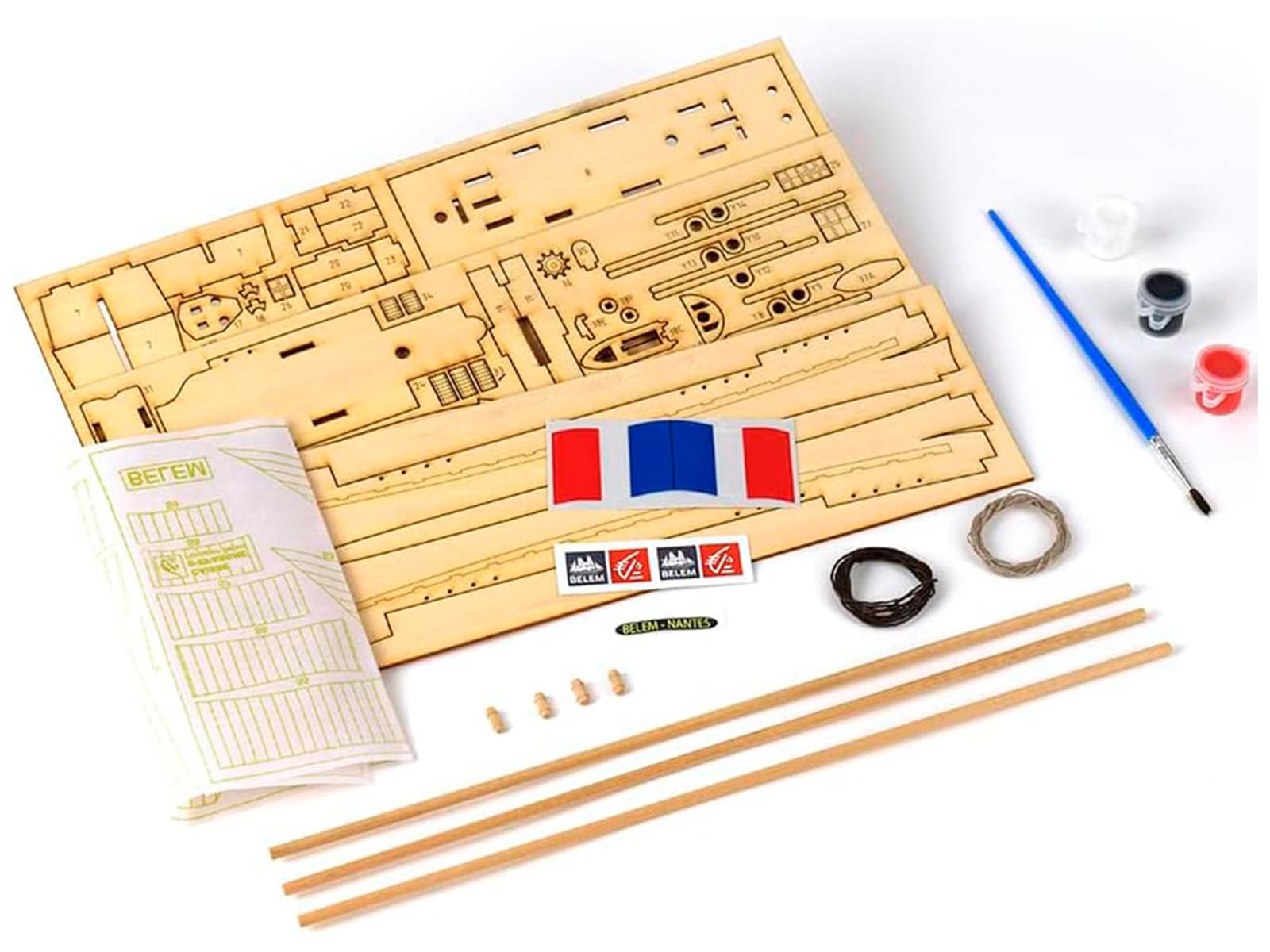Artesanía Latina - Maquette de Bateau en Bois – Easy Kit Navire-École Français Belem - Modèle 17001, Échelle 1:160 - Modèles Réduits à Assembler - Niveau Débutant