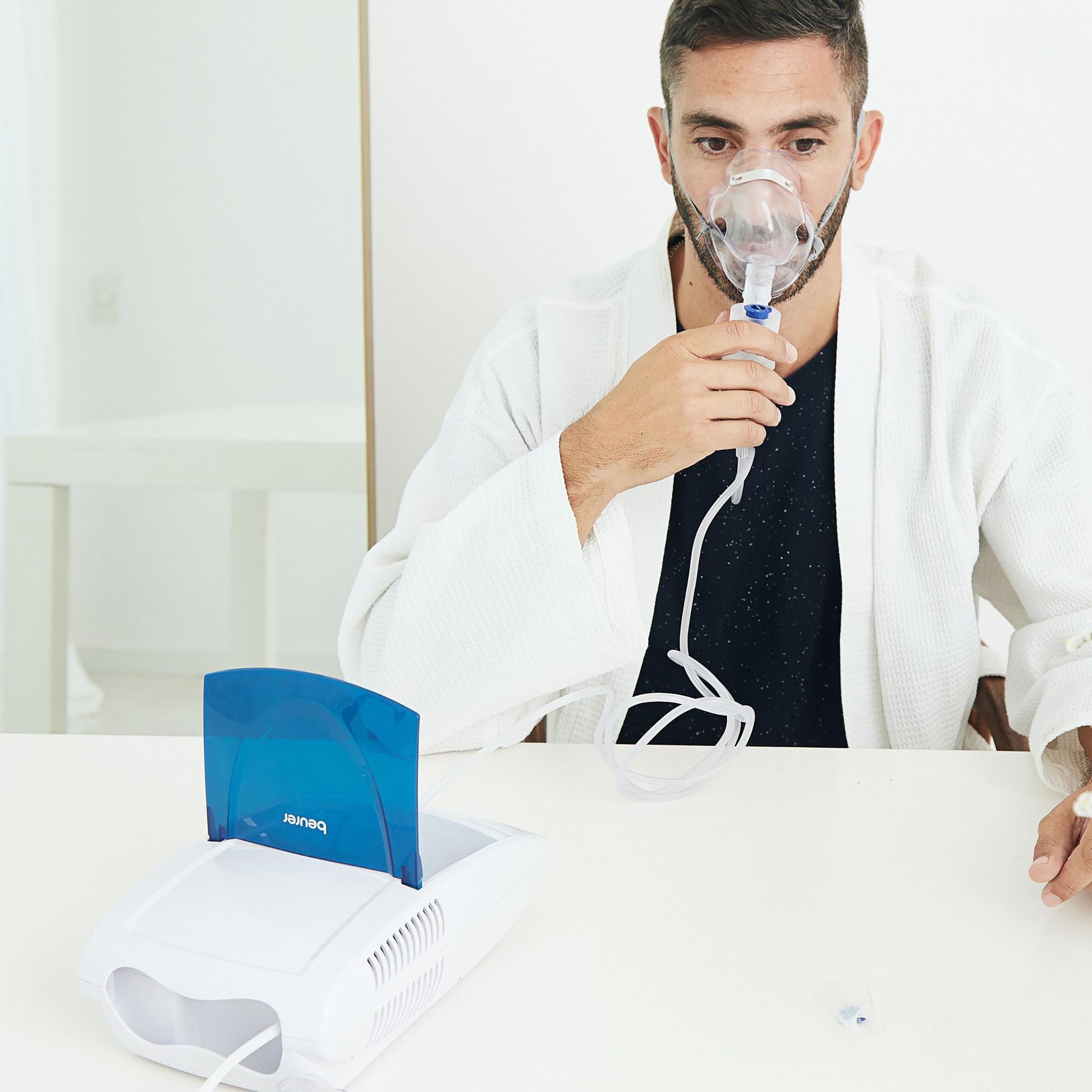 Beurer IH 21 Aerosol Ad Aria Compressa Con Accessori Completi, Nebulizzazione di Farmaci Liquidi per raffreddore, asma e malattie respiratorie, Capacità di nebulizzazione (> 0,20 ml/min)