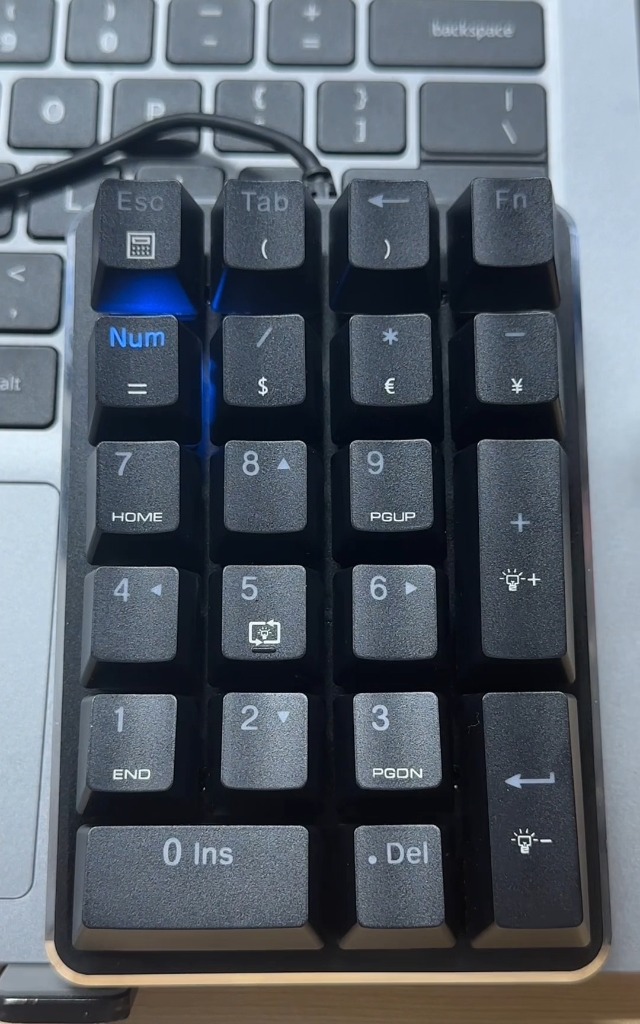 Amazon | Levieny メカニカルテンキー レッドスイッチ（赤軸