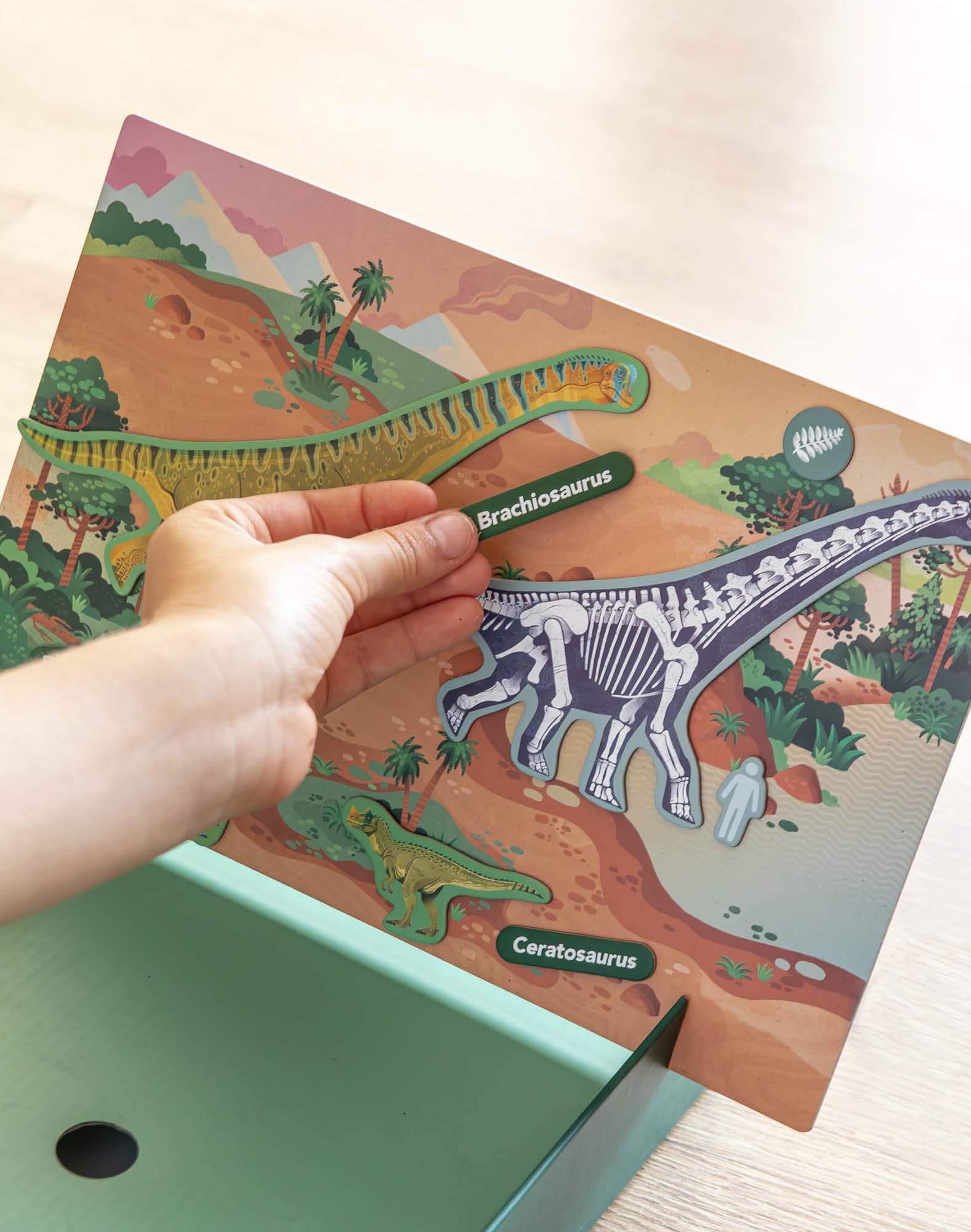APLI Kids 20139 - Edukacyjny zestaw magnetyczny dinozaurów, plansza z 44 magnesami i kartami objaśniającymi, dla dzieci od 5 lat