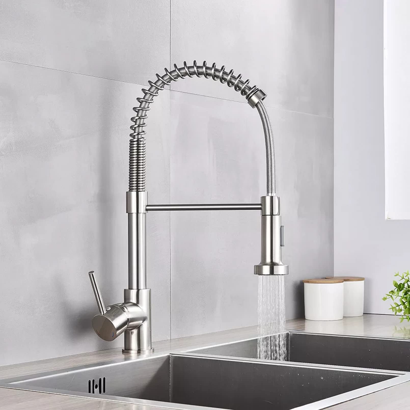 BHFPFZA Modern Kitchen Sink Faucet with 360 Degree Rotation Pull Down Water Mixer Tap for Hot and Cold Water