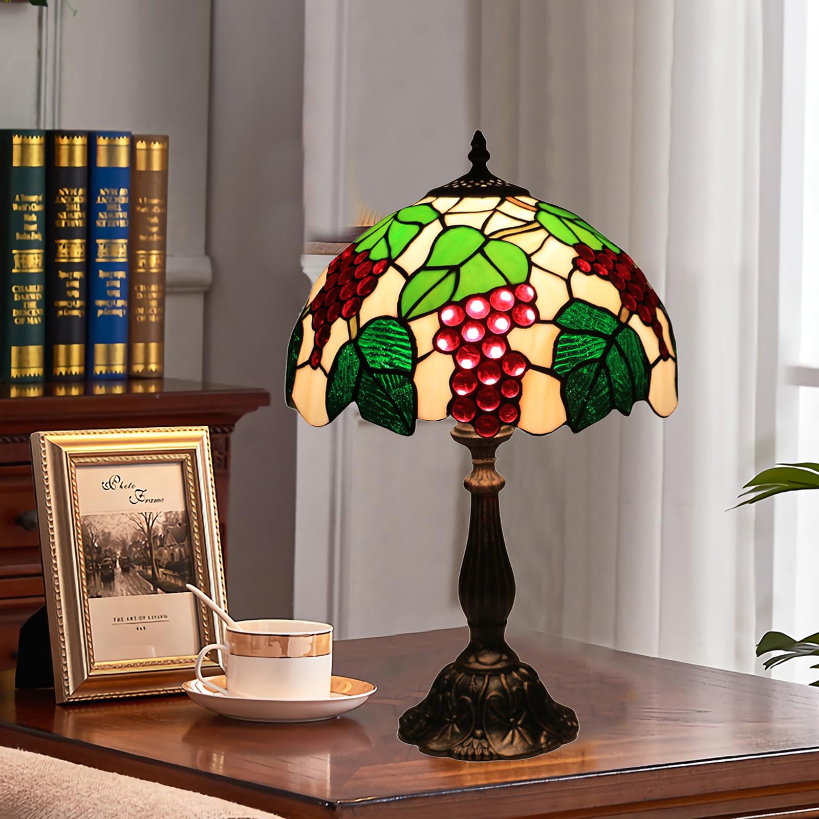 Tiffany Tischlampe, 12 Zoll Retro Lampe, Vintage Nachttischlampe, Deko Tischleuchte, Handcraft Bunte Glas Lampenschirm, Traube Muster, Mit E27 LED Glühbirne, für Schlafzimmer Wohnzimmer Büro