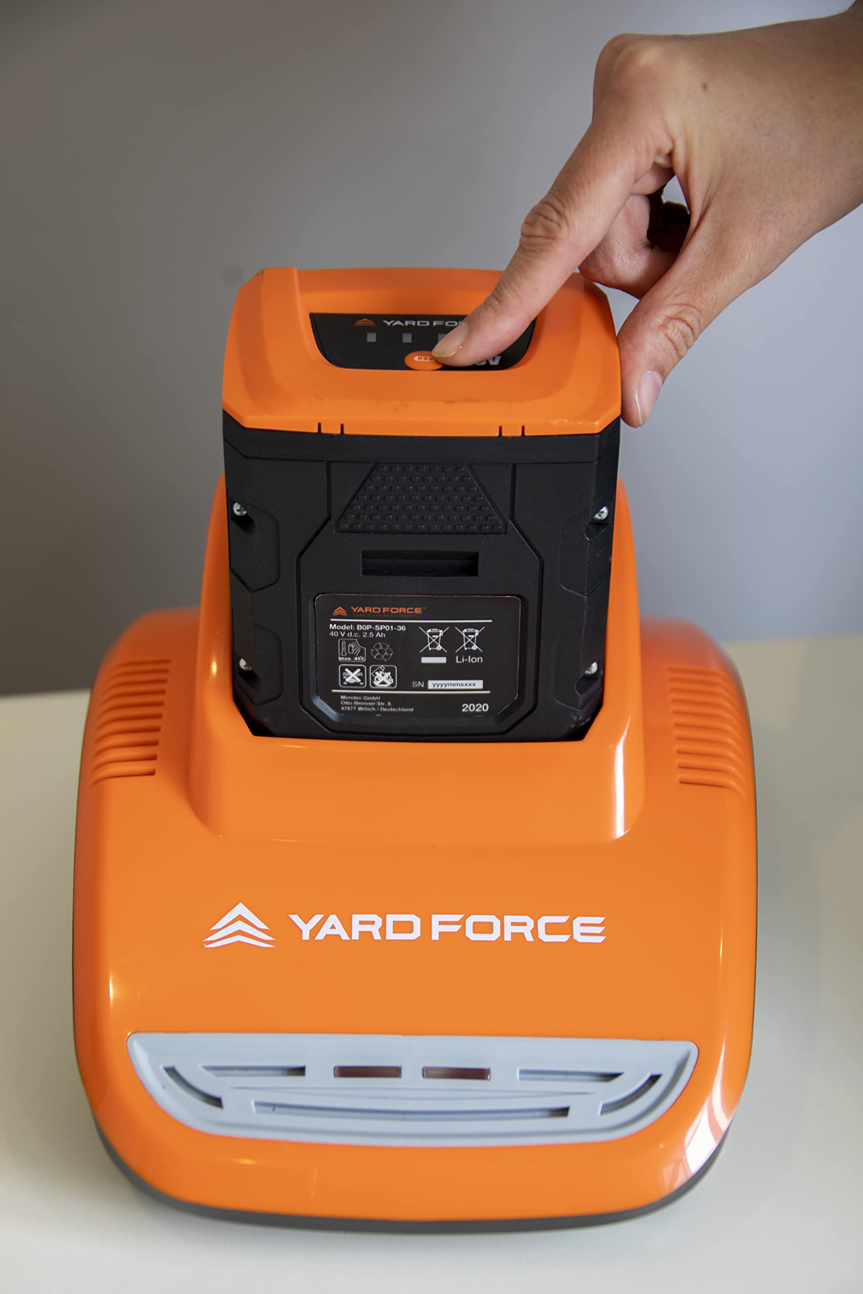 Yard Force GR40 Chargeur