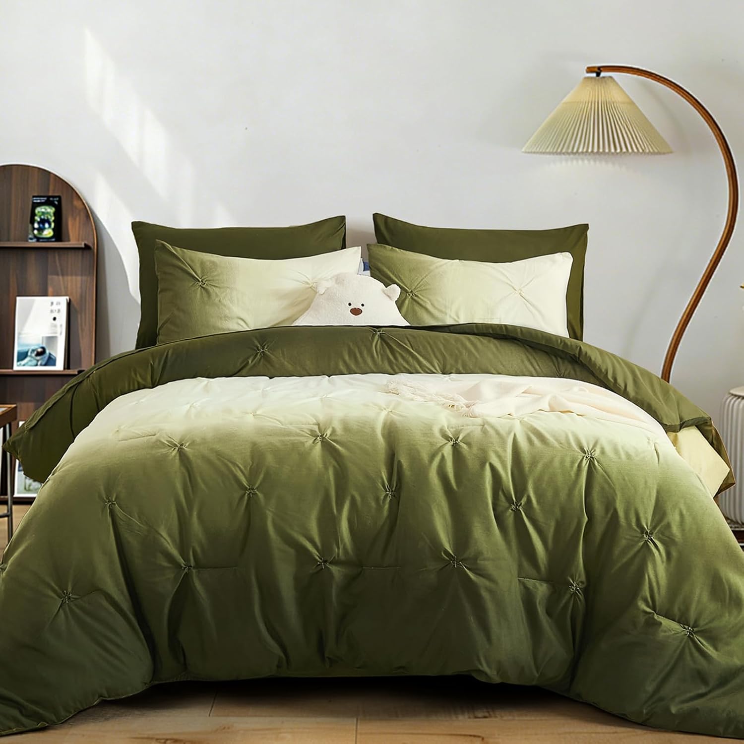 Dinjoy Ombre Comforter Set Queen Size, 7-Piece Bed in a Bag for All Season, Pintuck Colorful Rainbow Bedding Sets with Comforter, Flat Sheet, Fitted Sheet and Pillowcases & Shams, Green