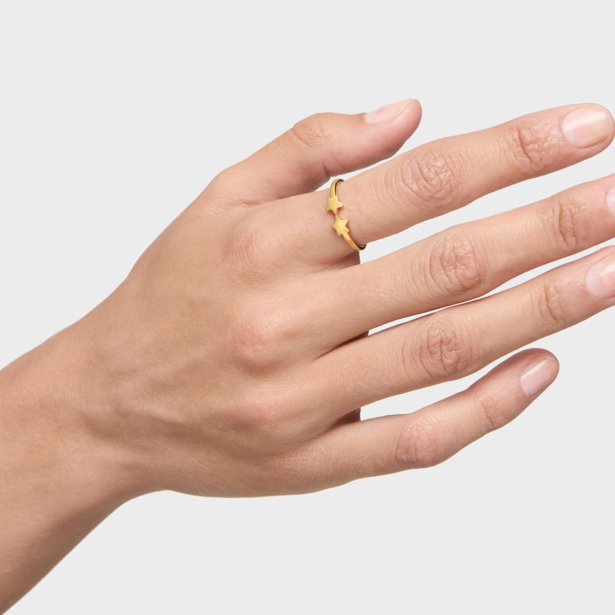 TOUS Anillo Abierto con Motivo de Estrellas con Baño de Oro 18k sobre Plata de Primera Ley, Colección Motivos