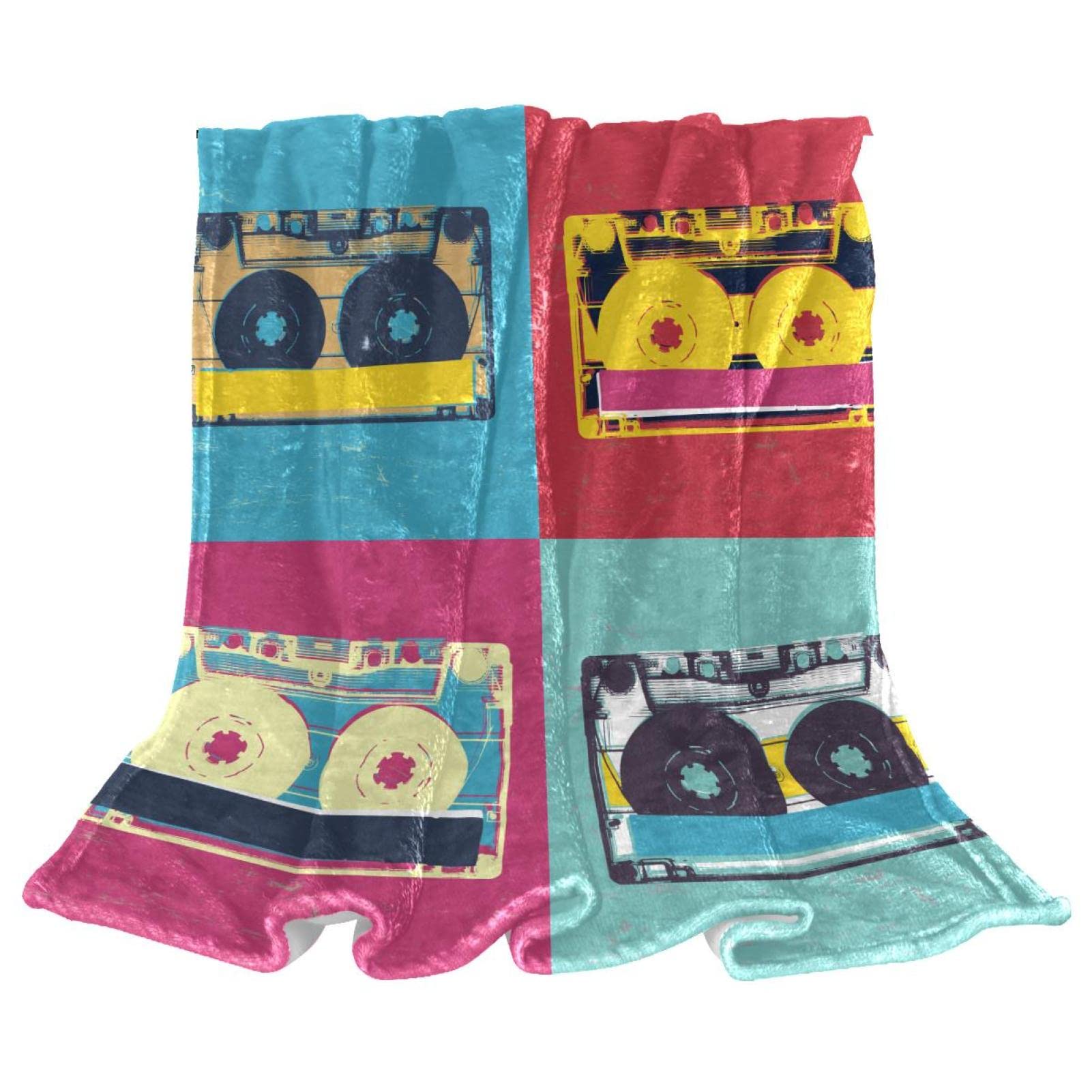Couverture polaire canapé idée cadeau originale style rétro motif cassette audio