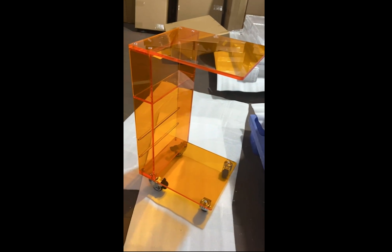 Amazon.com: Clear Acrylic Side Table on Lockable Wheels, C Shaped
