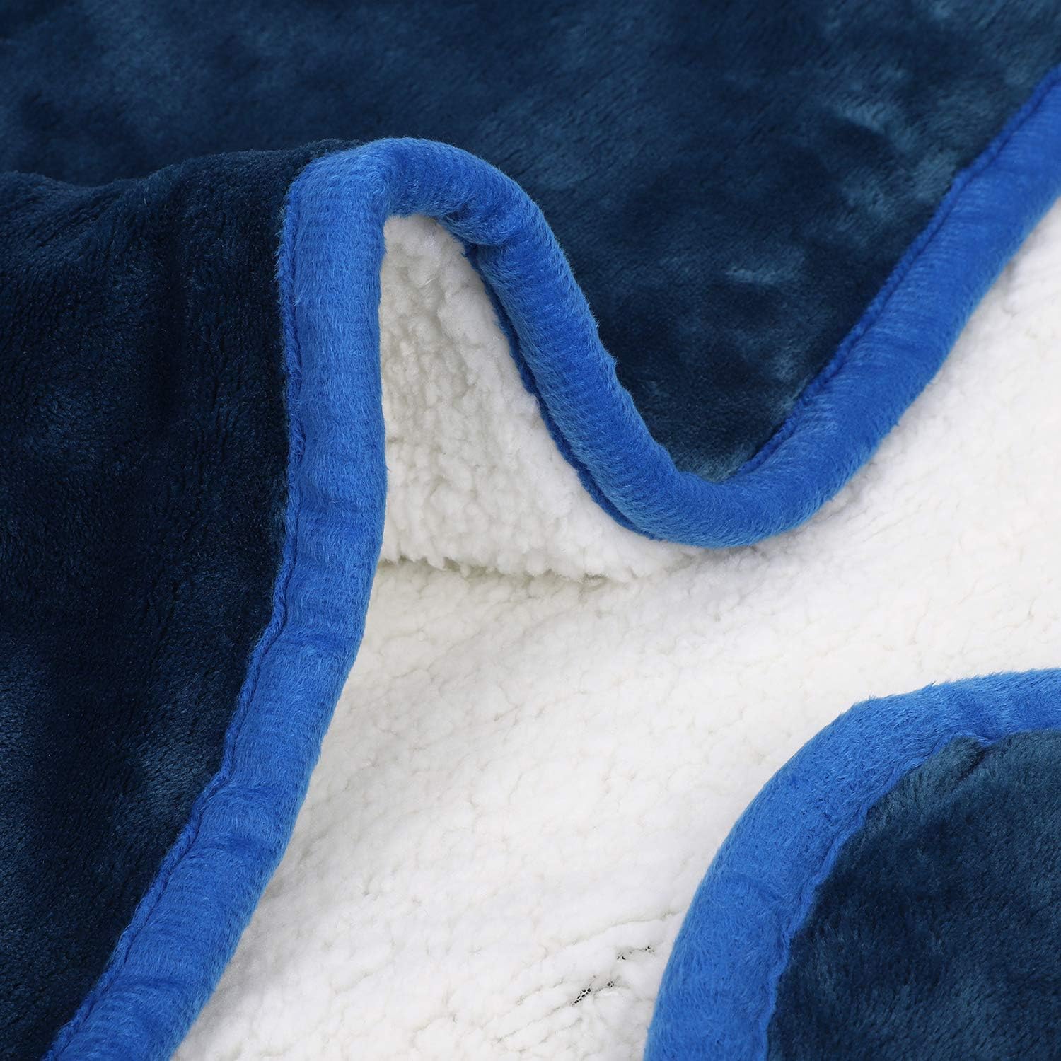 Wearable Blanket Shawl Coral Throw Soft Sherpa Poncho Wrap Sofa Snap Button Closure Warm Office Nap Sleeping Home Watching TV Air Conditioning Blanket Cape Cover Bed Sofa Car Blanket