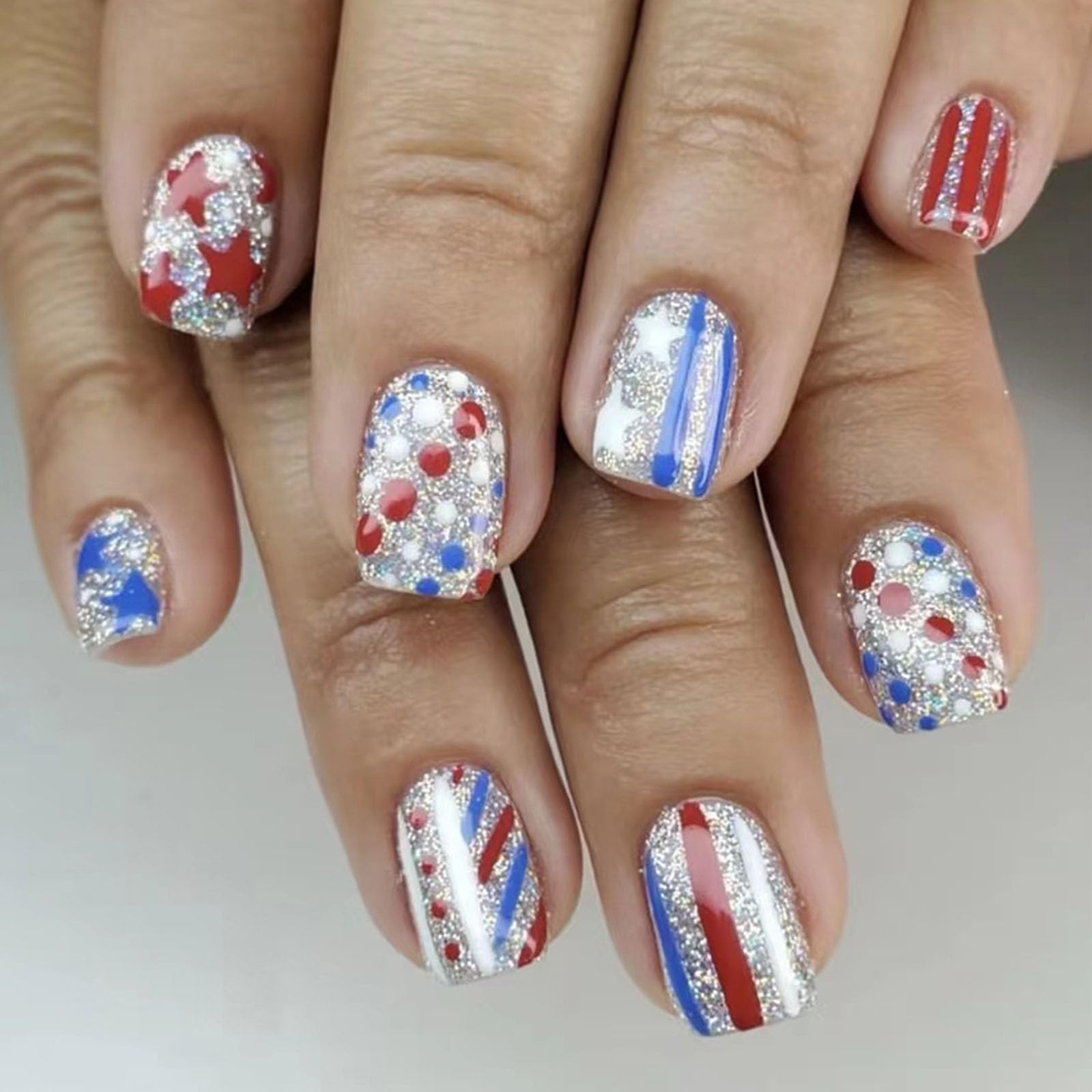 4th of July Press on Nails Short Fake Nails with Red Blue White Stripes Designs Silver Glitter Acrylic Nails Square Nails Press ons Stars Glue on