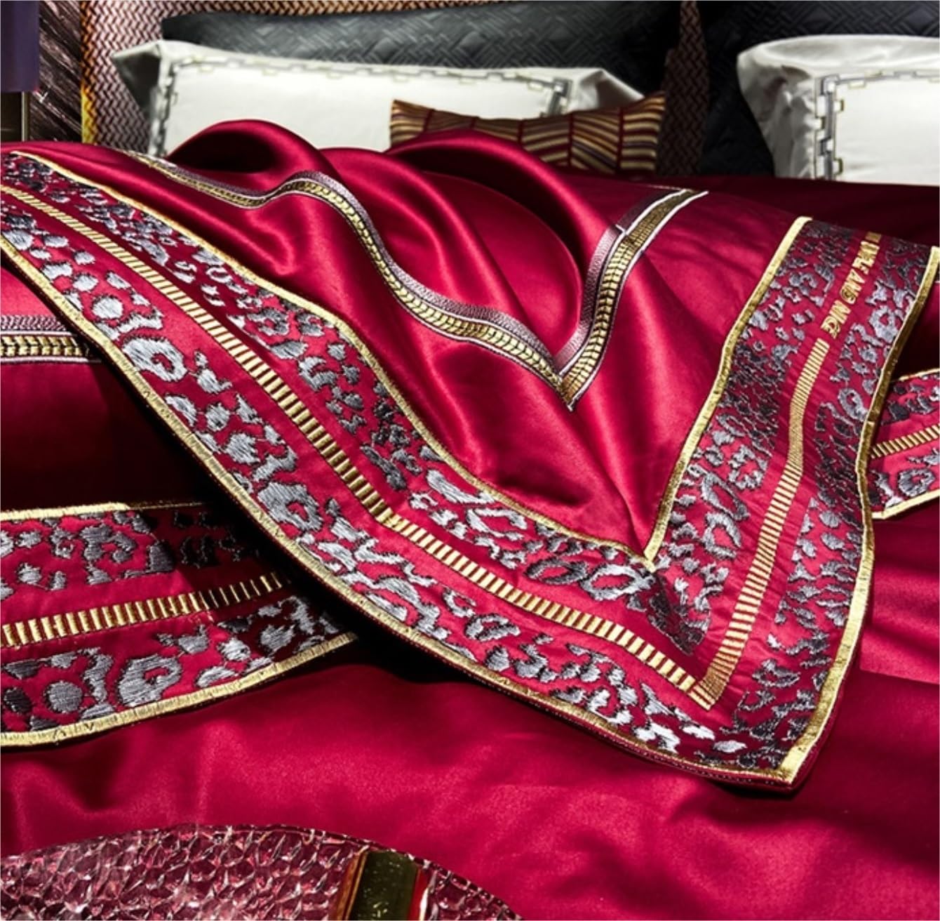 Zestaw Pościeli Bawełniany Czteroczęściowy Zestaw Prześcieradeł I Pocieszycieli, Haftowana Pościel Miękka Komplet Pościeli (Color : Rot, Size : 2m bed)