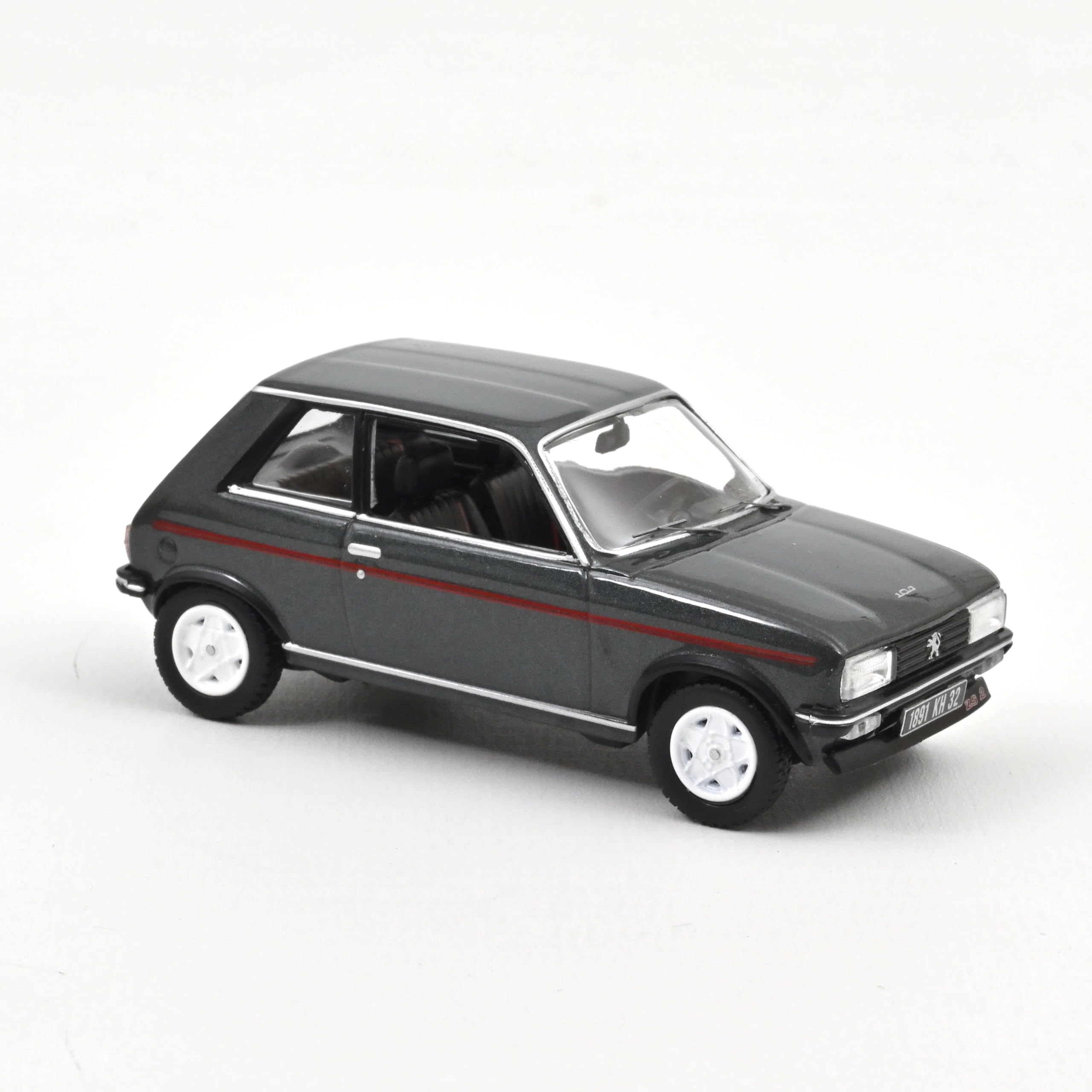 Norev Miniature, Metal Adult, 1/43, Grey