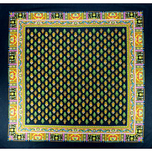 Foulard carré noir Calissons 90x90 cm l'idée cadeau chic parfaite