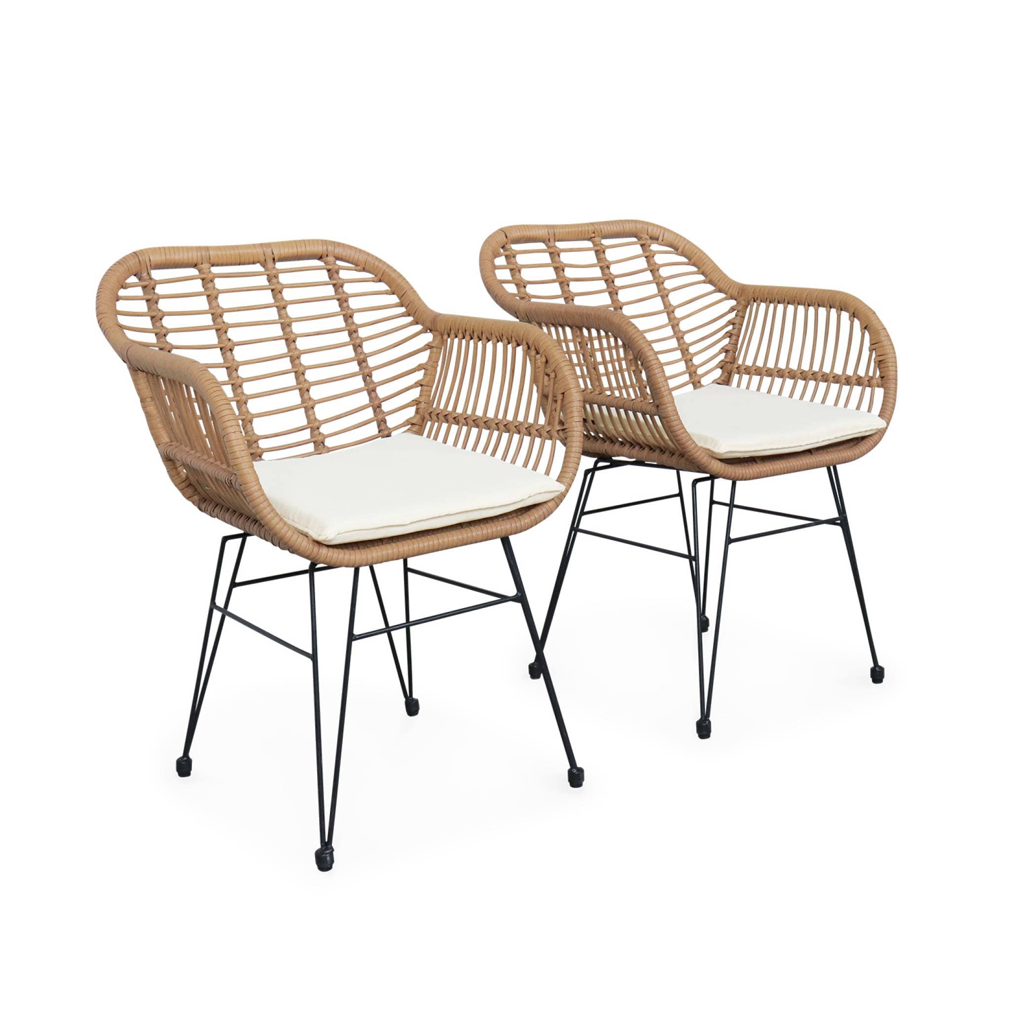 Alice's Garden - Lot de Deux fauteuils Effet rotin- résine et métal Noir. Style Colonial. Assise Beige