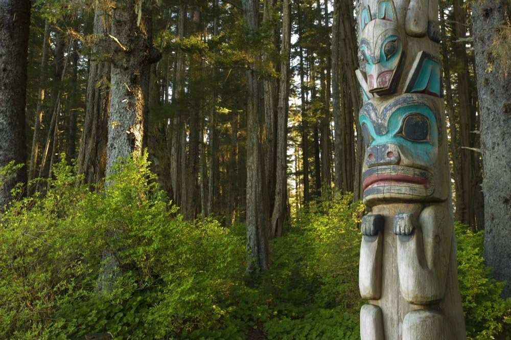 Amazon.com: Native Totem Pole In Sitka National Historical Park Alaska ...