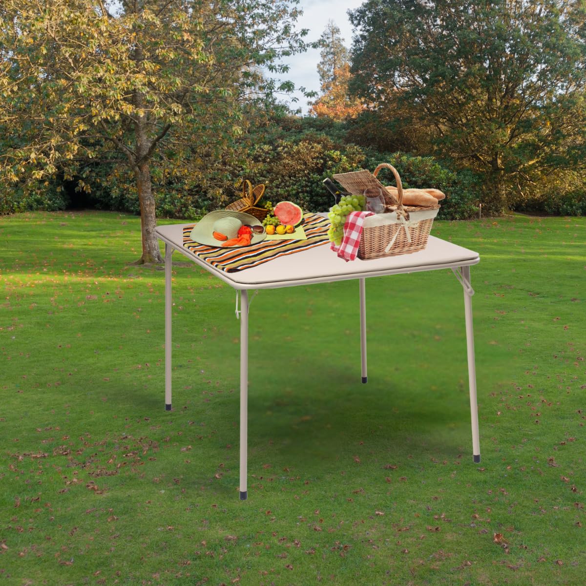 FurnitureR Table Pliante Carrée Camel, 86 cm, Minimaliste pour Salle à Manger et Bureau, Cadre en Métal avec Plateau en Similicuir Rembourré, Légère et Portable, Dîners Décontractés dans Les Salons