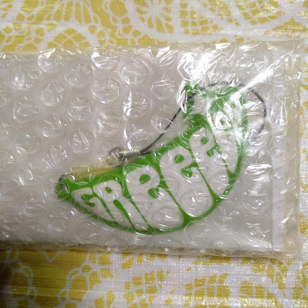 Amazon.co.jp: GReeeeN ロゴクリーナーストラップ 懸賞当選品 : おもちゃ
