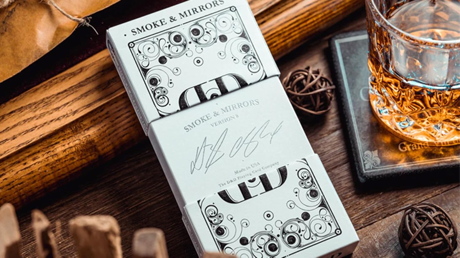 Murphy's Magic Supplies, Inc. Smoke & Mirror (Smoke-White) Deluxe Limited Edition Playing Cards by Dan & Dave