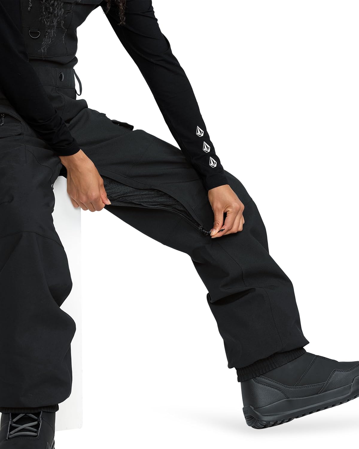 Volcom Women's Creston 3d Stretch Bib Overalls – 15k Waterproof, Insulated, Fully Taped