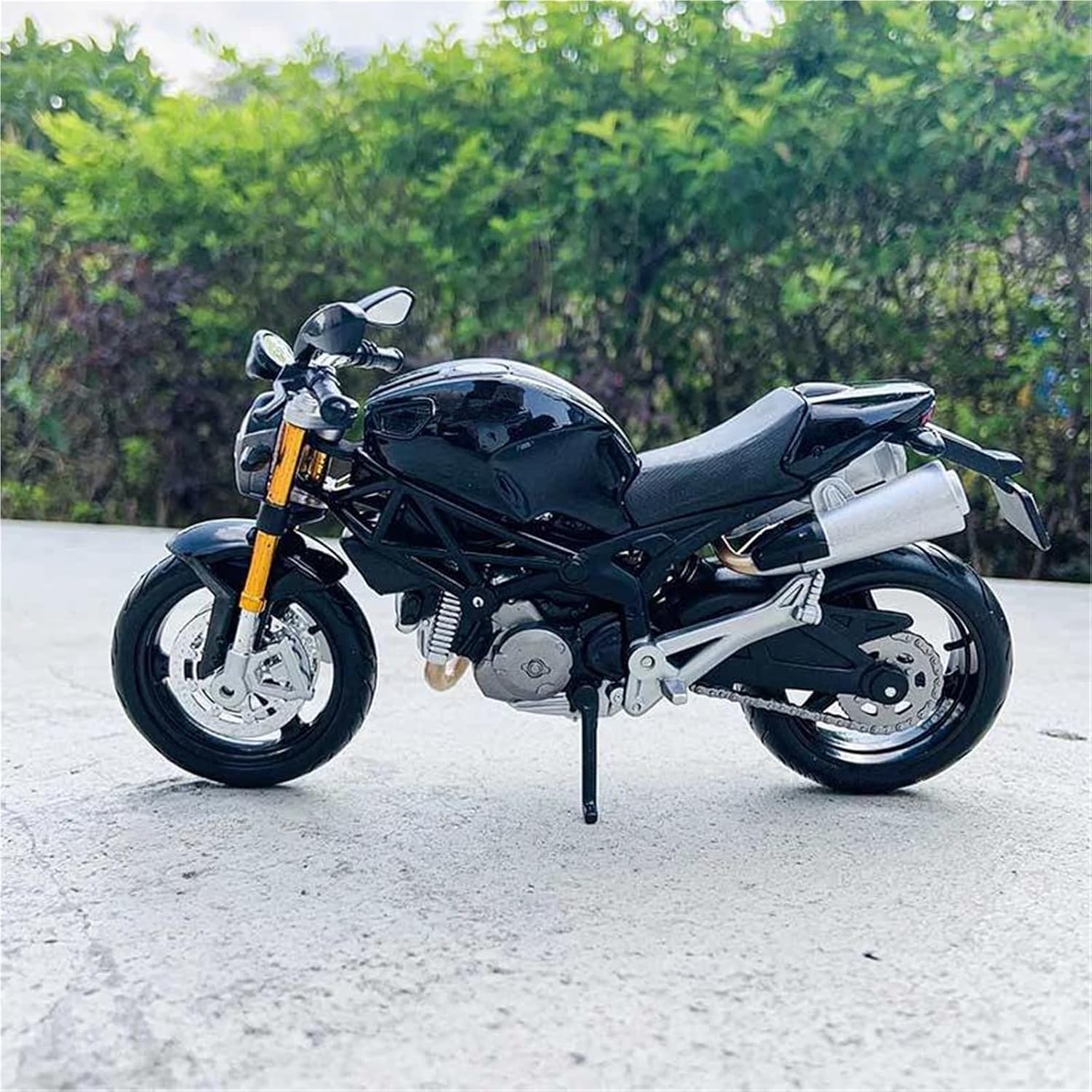 MAKUTU Scale Motorcycle Model 1/12 for Ducati Monster 696 Die-cast Alloy Motorcycle Model Models Collection Gift Tool
