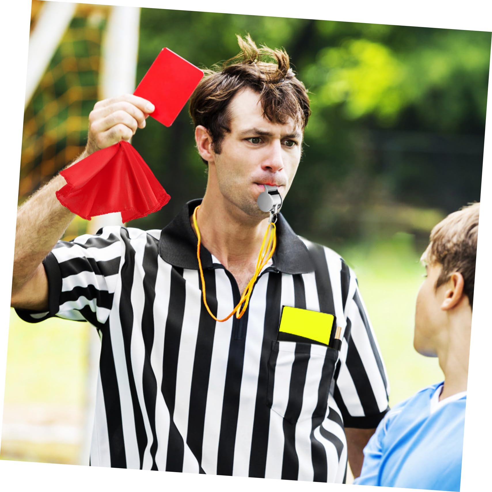 YARNOW 3sets Cartellini per Arbitri Cartellini Rossi e Gialli Fischietti Metallo per Partite di Calcio Strumenti Sportivi Portatili per Giudici di Gara