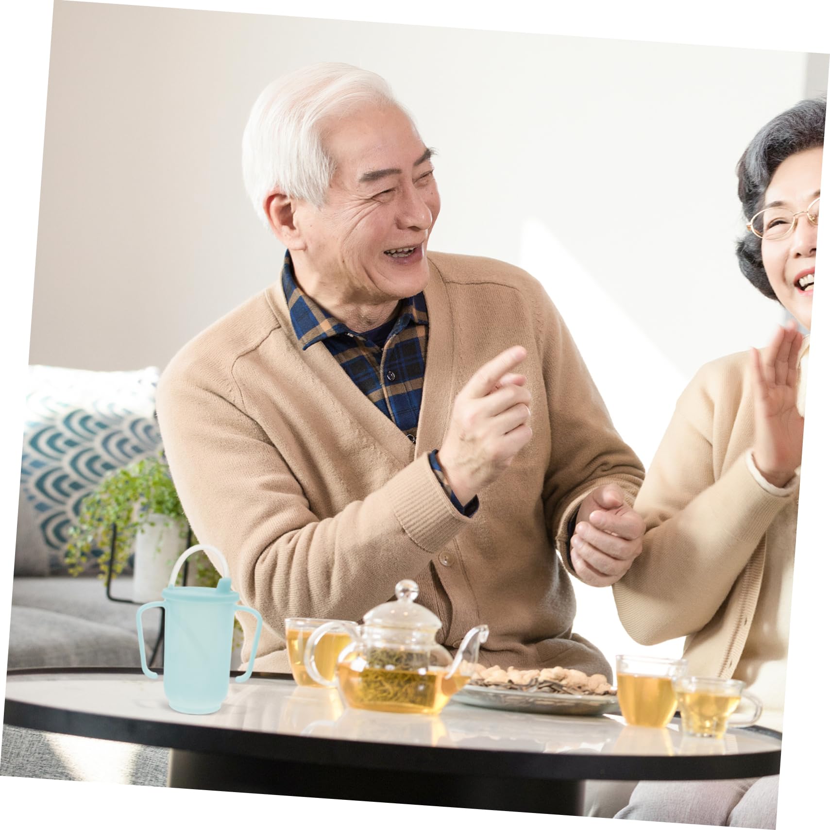 HOLIDYOYO Handheld Prevent Cup Unbreakable Drinking Cup for Elderly Disabled Patient Water Cup
