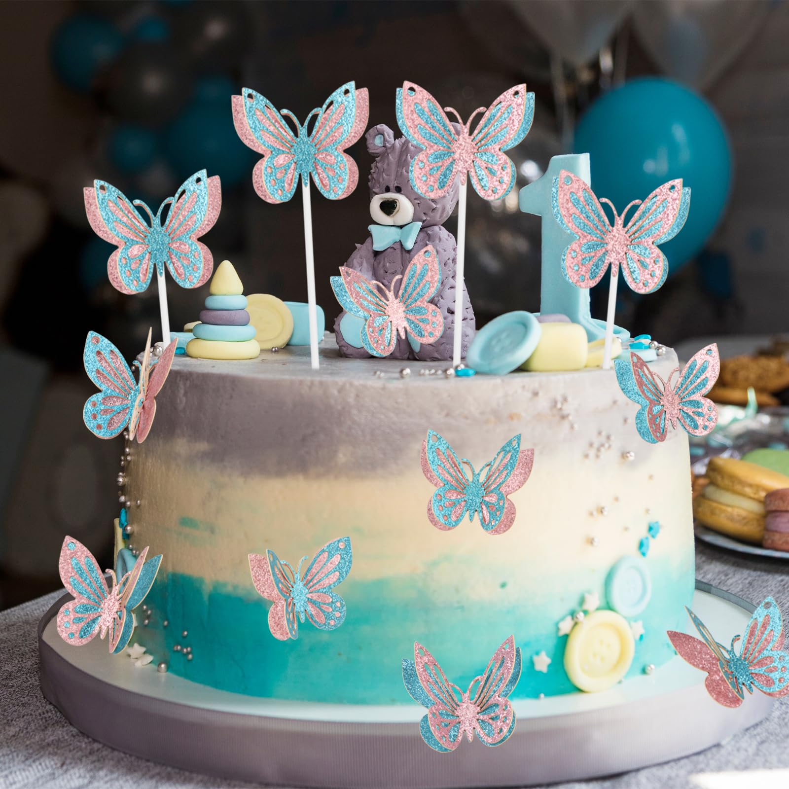 Invito di compleanno farfalla dell'acquerello dipinto a mano | Vettore