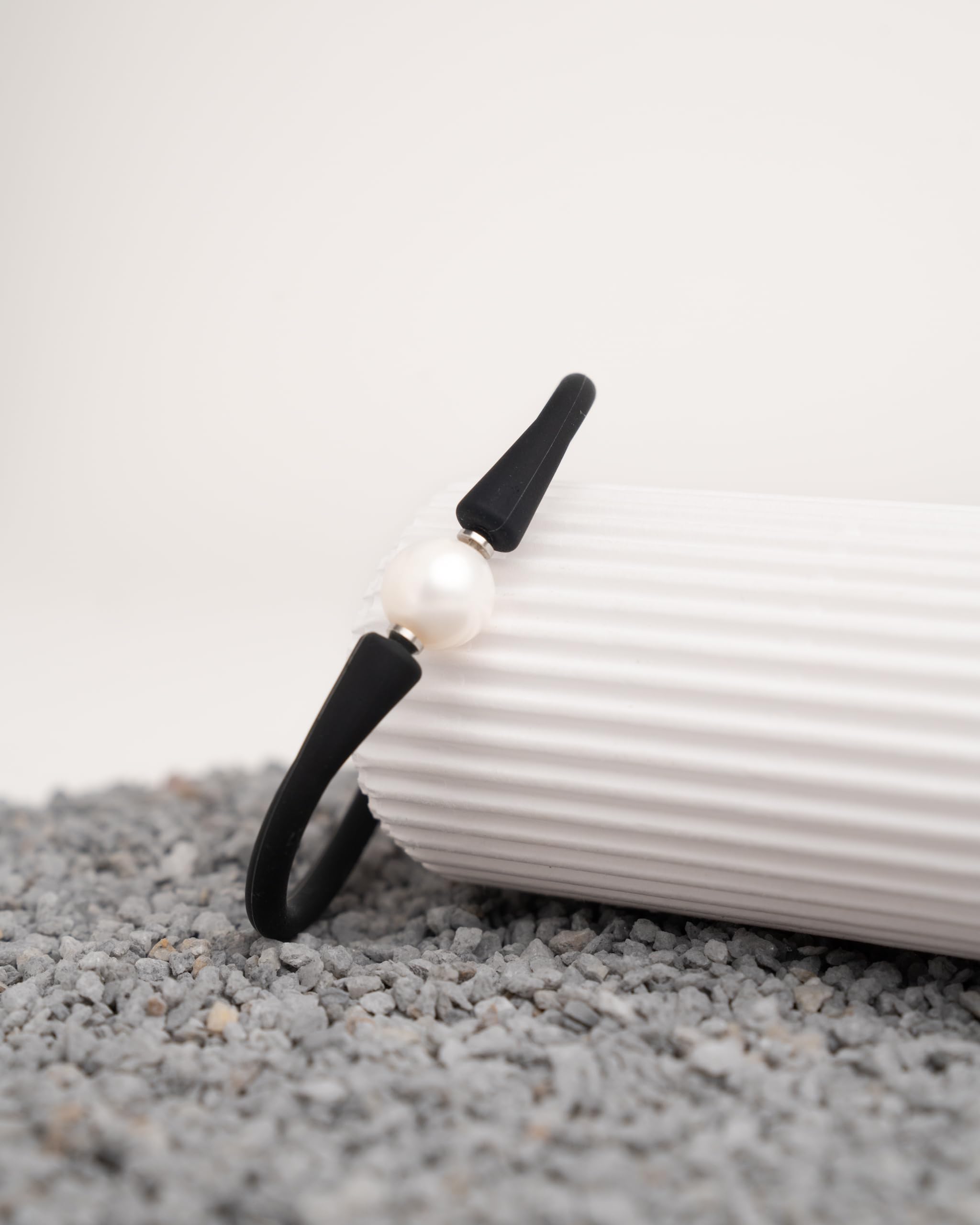 Secret & You Perlenarmband - Süßwasser-Zuchtperle 10,5 bis 11 mm und System zum Ändern der Perle mit einer anderen Farbe der eine oder andere Gem - Flexible Indian Rubber Band.