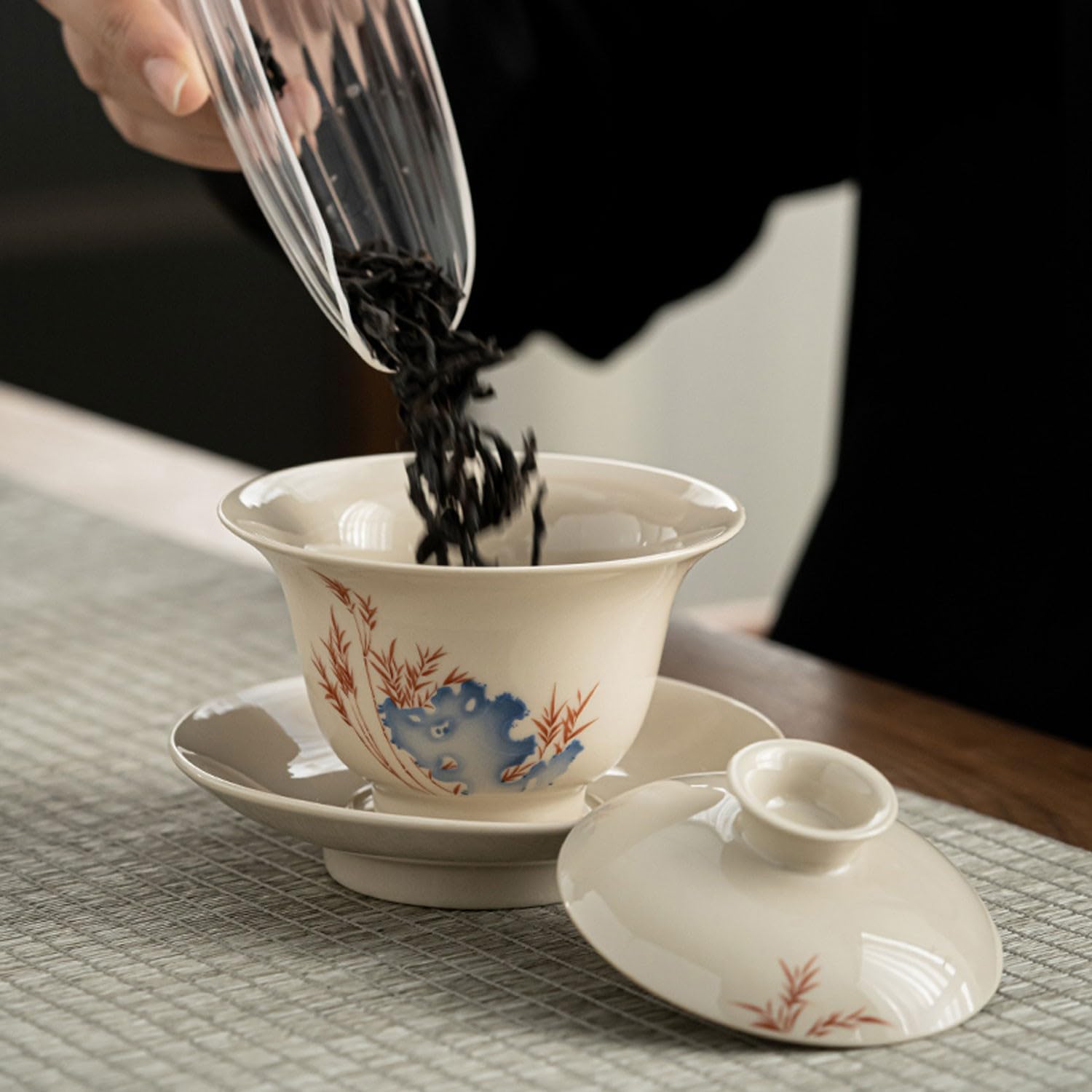 Zestaw do herbaty Zestaw do herbaty Zestaw filiżanek do herbaty Chiński ceramiczny zestaw do herbaty Kung Fu, czajniczek i filiżanka Pudełko upominkowe dla gości spotykających się Beauty Comes