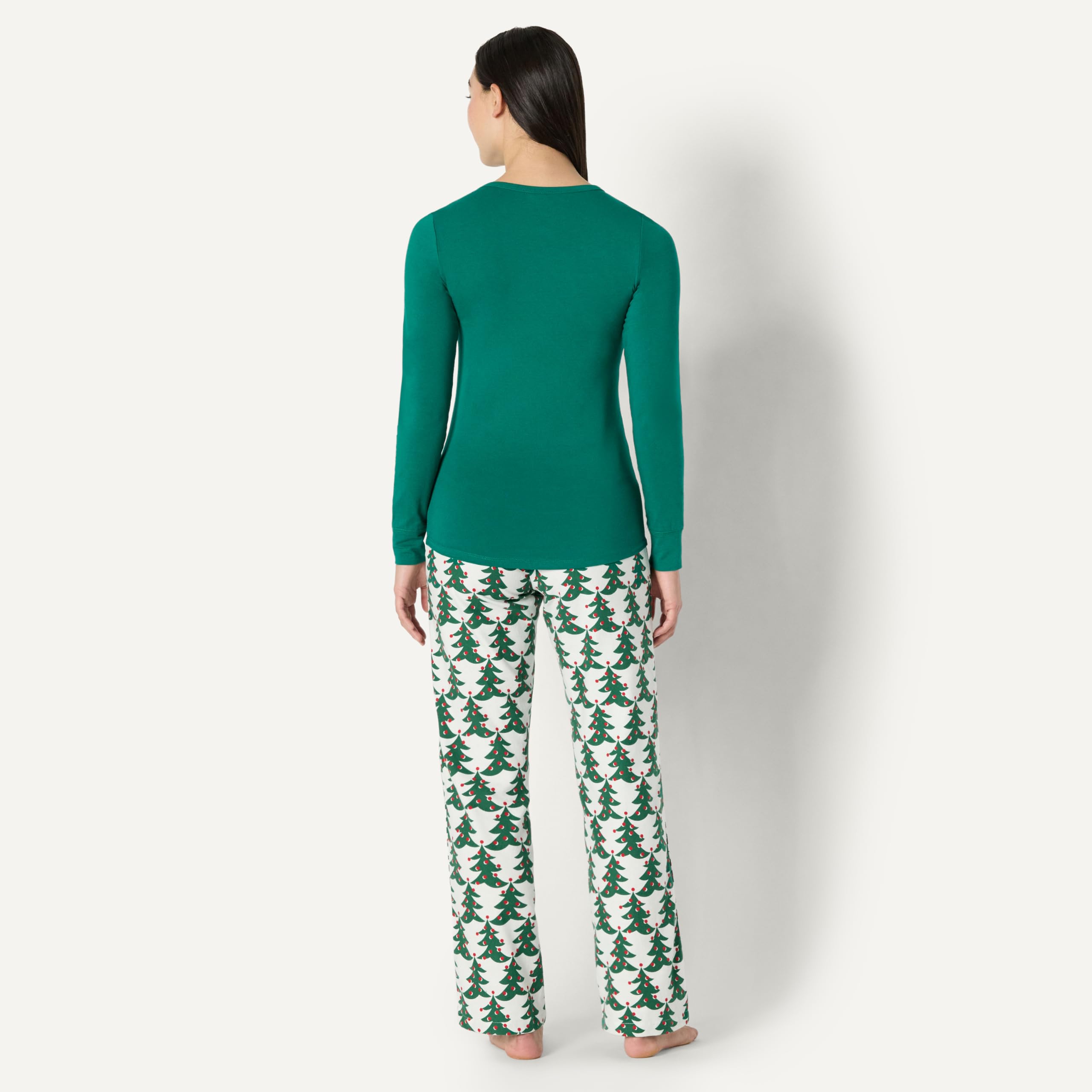 Amazon Essentials Completi Coordinati di Pigiami Natalizi per La Famiglia