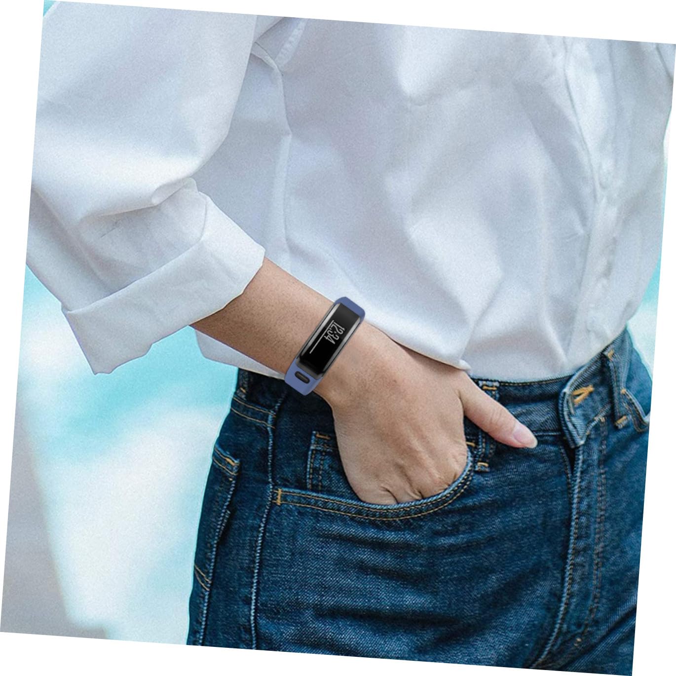 Housoutil Bracelet Silicone Remplacement Compatible Montre Connectée HR Bande Souple Unisexe et Confortable pour Montre Connectée Sport et Quotidien Couleur Bleu Nuit