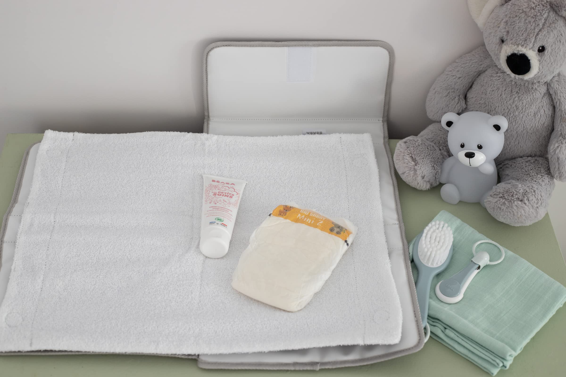 Béaba Organizador de pañales, bolso de pañales, cambiador, Alfombrilla de cambio lavable, 100% algodón, Gris chiné