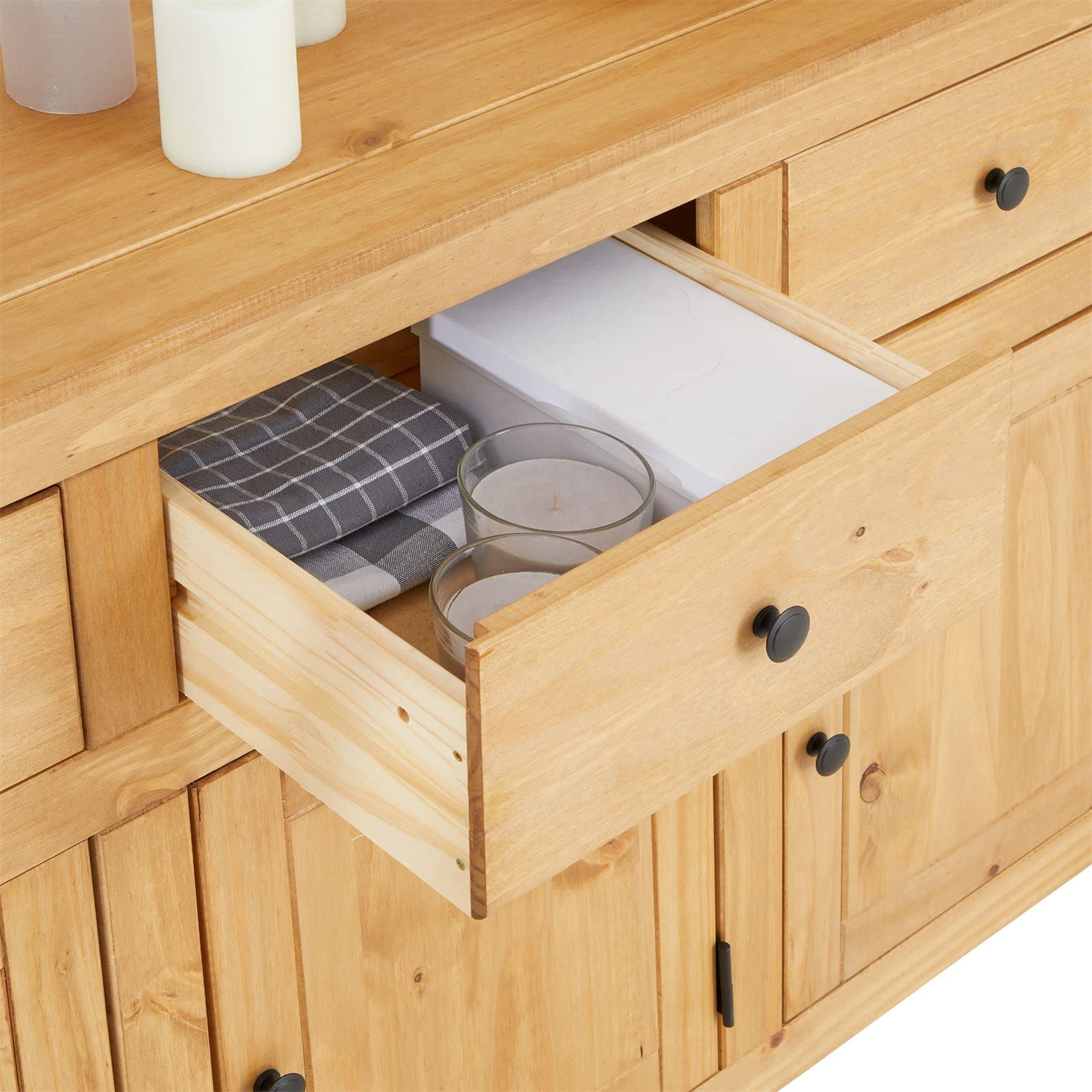 CARO-Möbel Kommode Cancun im Landhaus Stil, Sideboard mit 3 Türen und Schubladen, Moderne Anrichte aus Kiefer massiv mit gebeizter gewachster Oberfläche