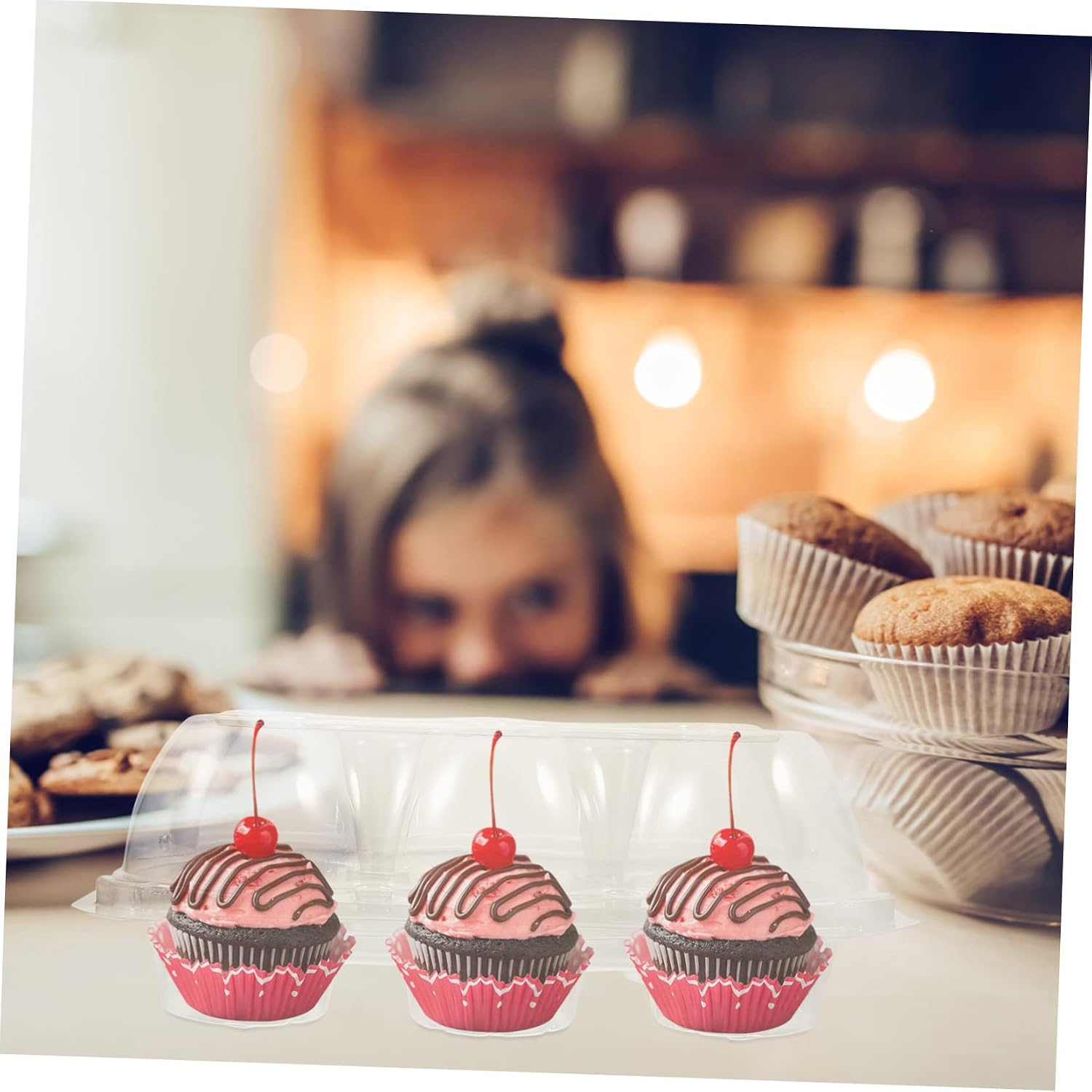 Ciieeo 15-Piece Plastic Cupcake Boxes Set Portable Cake Carrier Lid for Baking and Displaying Cupcakes Macarons and Muffins for Parties and Events