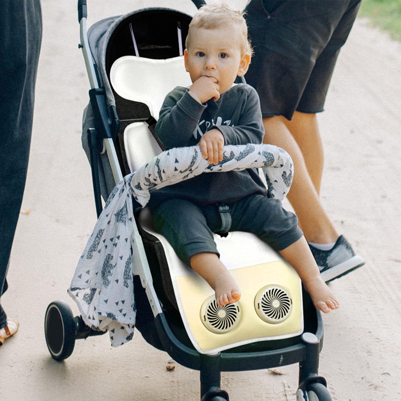 Cuscino di Seduta Ventilato per Passeggino con Doppia Ventola, Cuscino di Ghiaccio Universale per Passeggino, di Raffreddamento per Seggiolino Auto per Neonati, Materiale Leggero e Traspirante