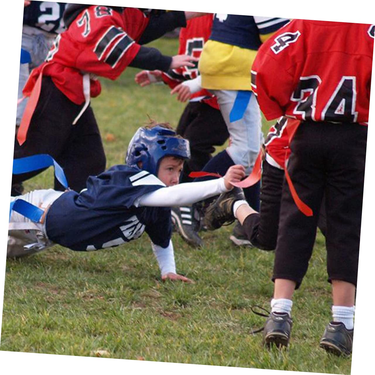 LIOOBO Adjustable Flag Football Belt 4 Pieces American Football Waist Flags Rugby Training Webbing