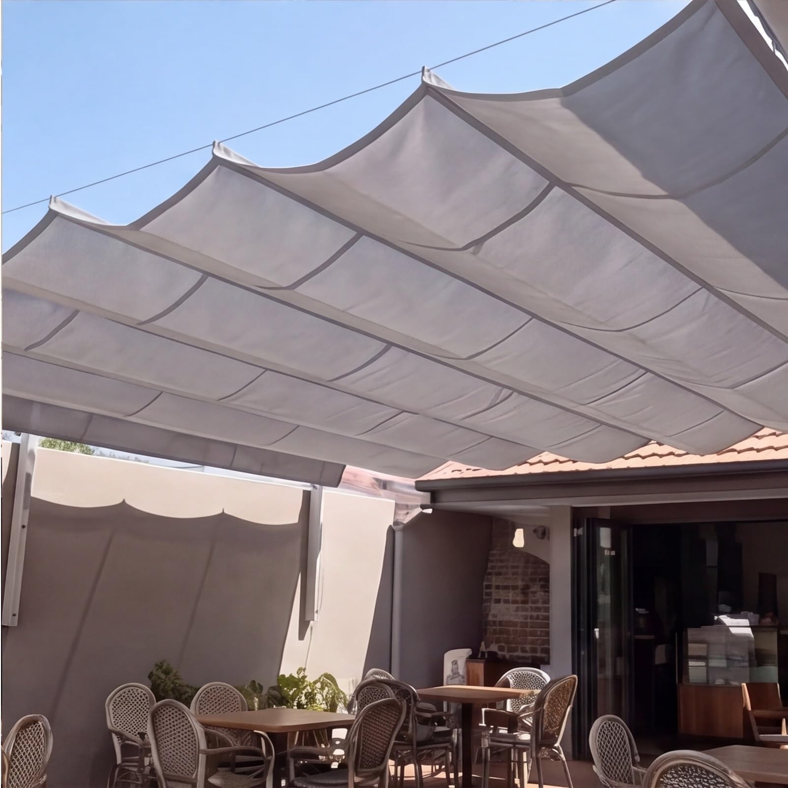 Chowany żagiel przeciwsłoneczny 240 x 300 cm pergola regulowana ochrona przed promieniowaniem UV łatwa do zawieszenia chowana markiza w kształcie fali na pergolę, balkon i ogród, jasnoszary