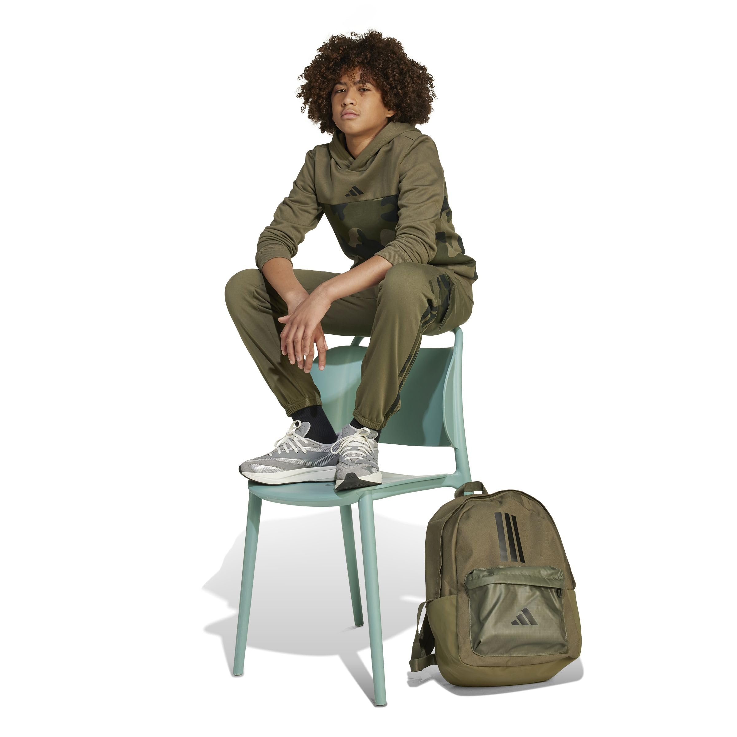adidas uniseks-kind Seasonal Essentials Camo Fleece Hoodie Juniors, olive strata/black, 13-14 Years