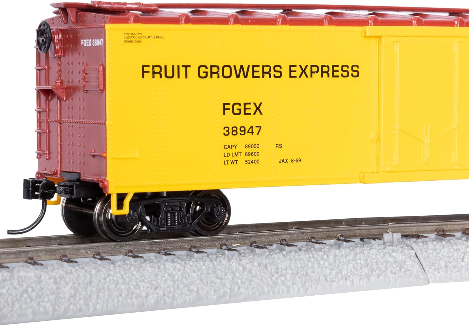 Lionel Fruit Growers # 38947 HO Gauge Model Train Reefer