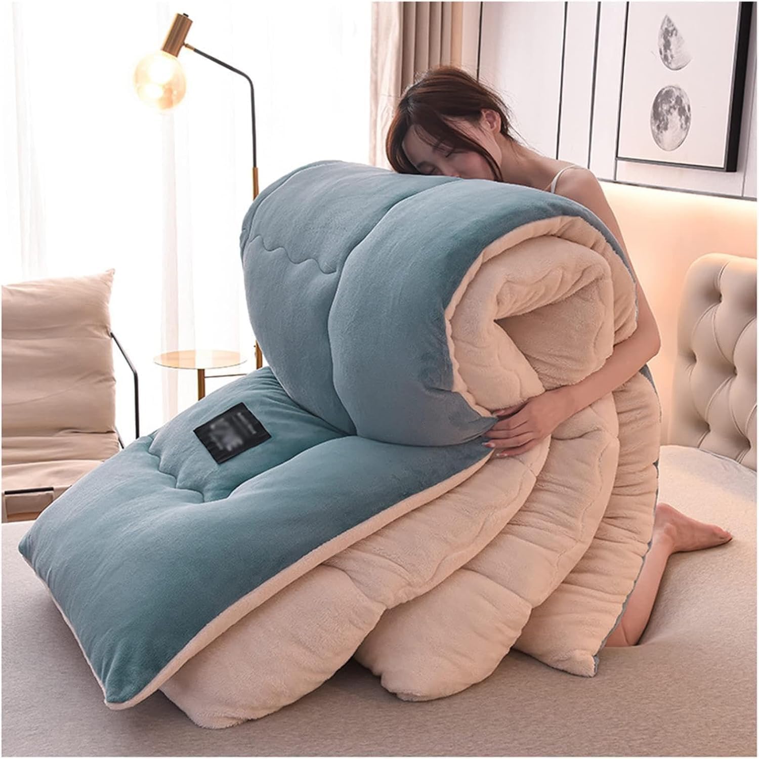 Couette en velours épaisse pour des soirées cocooning sur le canapé