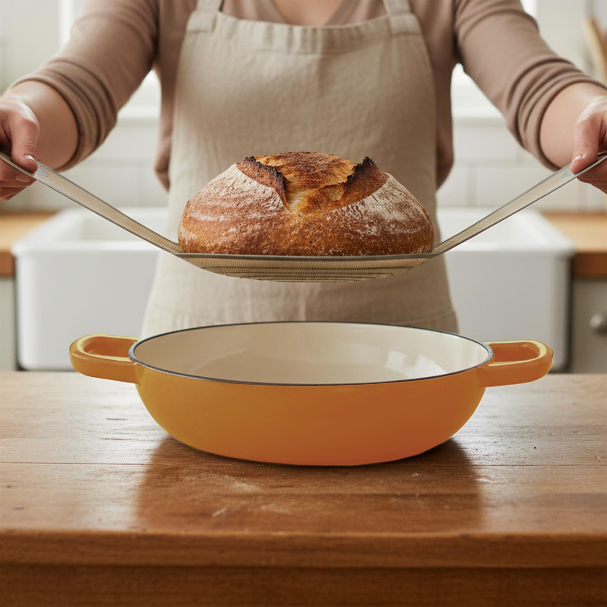 Mahlzeit Gusseisen Brottopf Set emailliert | 6,4 Liter | Sunny Orange | Brotbackform mit Brotschlinge und Untersetzer, Brotbackset, Gusseisentopf, Brotform, Brotbackform mit Deckel, Emaille Schmortopf