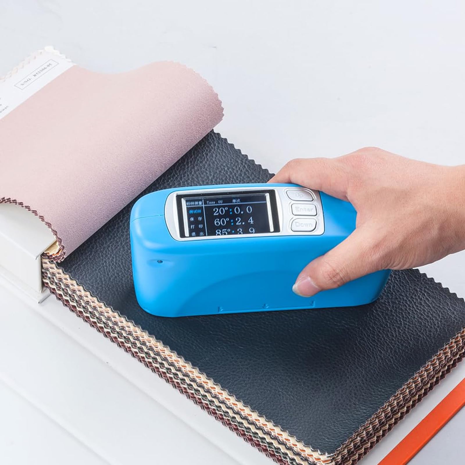 Atwynd 60 Degree Gloss Meter, High Precision Digital Glossmeter, Tri-Angle Gloss Meter with Test 20° 60° 85°, Gloss Meter Measuring Device, for Paint Ink Coating Plastic Hardware 60°Micropore