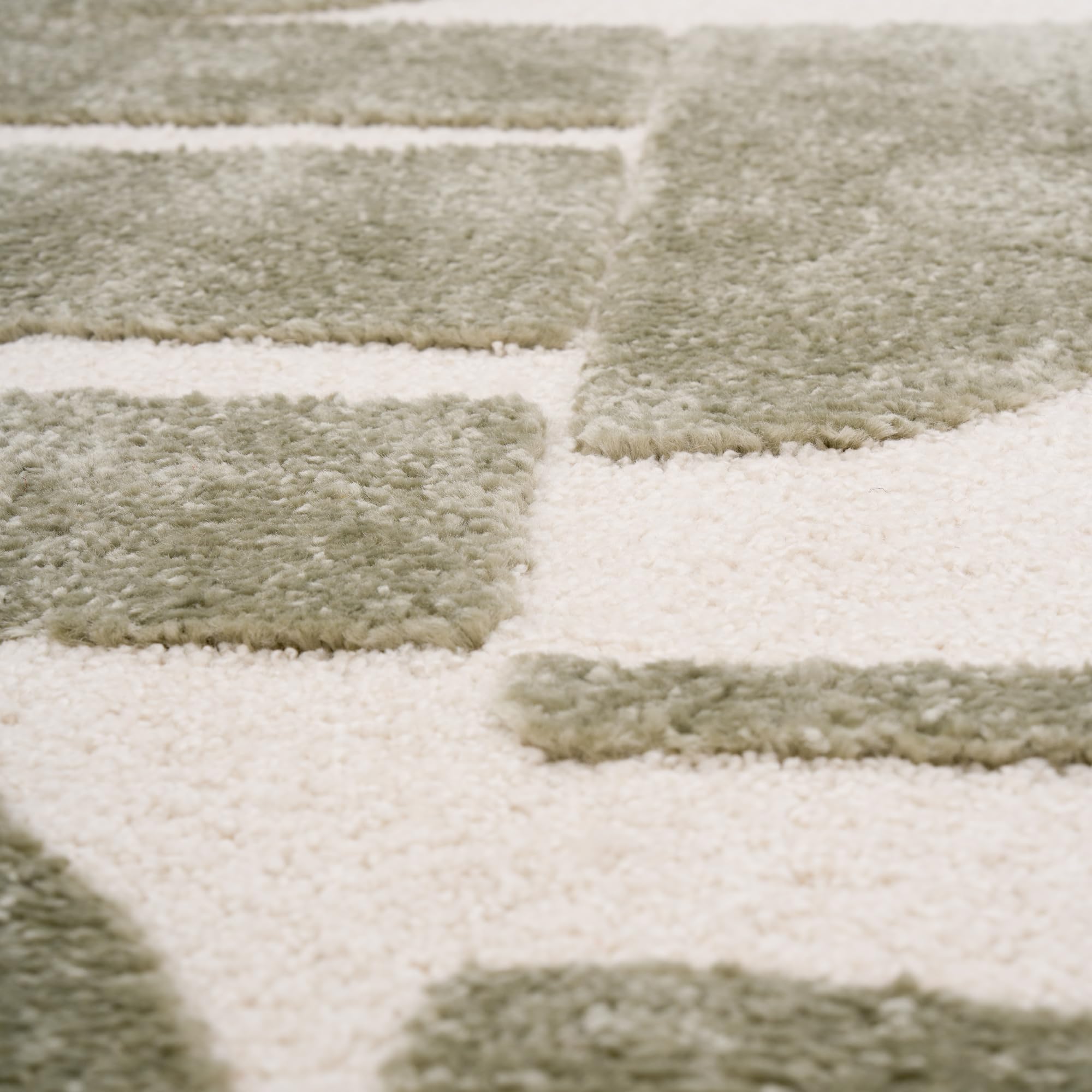 Pergamon Designer Hochflor Teppich Nosy Grün Creme – weicher Shaggy Teppich mit modernem geometrischem Muster für Wohnzimmer & Schlafzimmer
