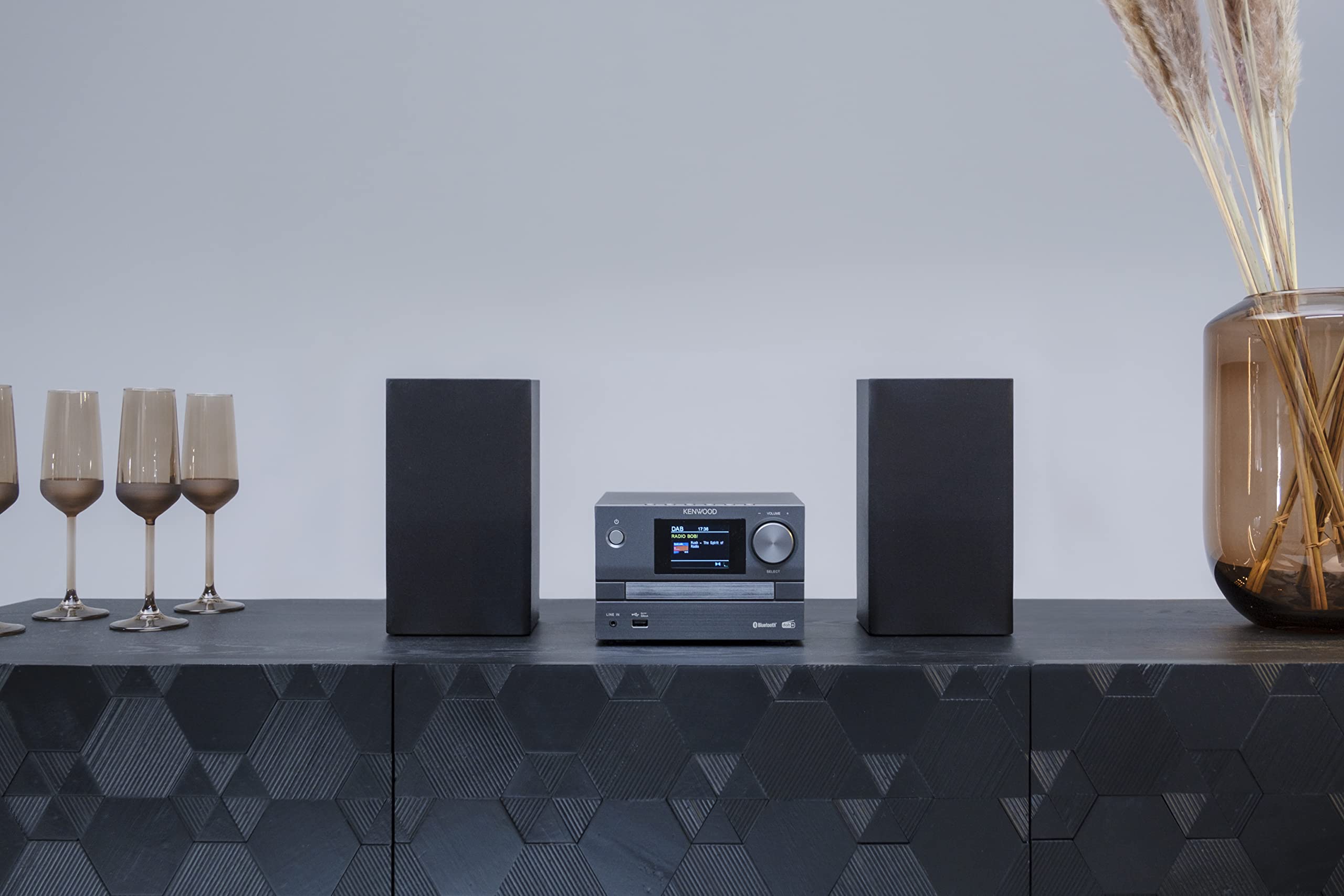 Kenwood M-525DAB - Micro HiFi-System mit CD, USB, DAB+ und Bluetooth Audio-Streaming, 6,1cm TFT-Farbdisplay, Fernbedienung