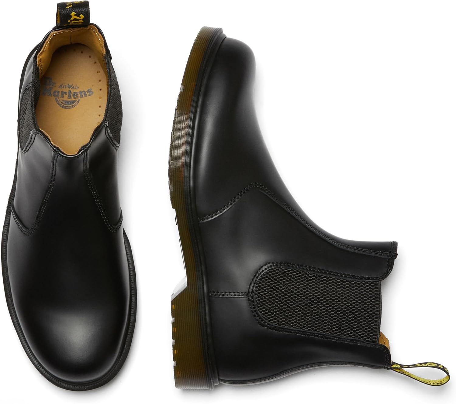 Dr. Martens Unisex 2976 Smooth Leather Chelsea Boot, Black, 7 Women/6 Men