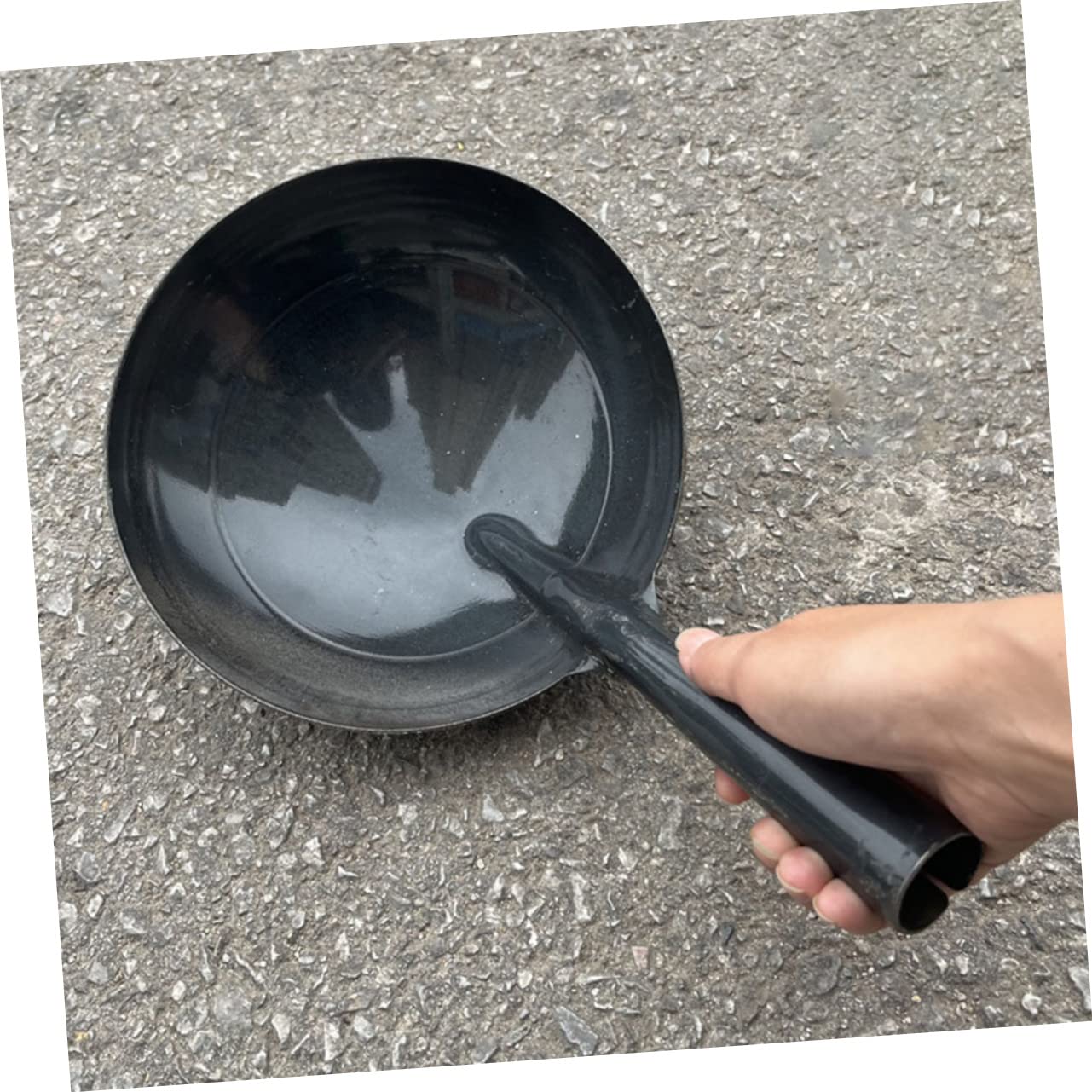 IMIKEYA Louche à Eau en Fer Noir, Moulage Intégral, Réutilisable, Grosse Capacité, Manche Confortable Cuisine et Jardin,