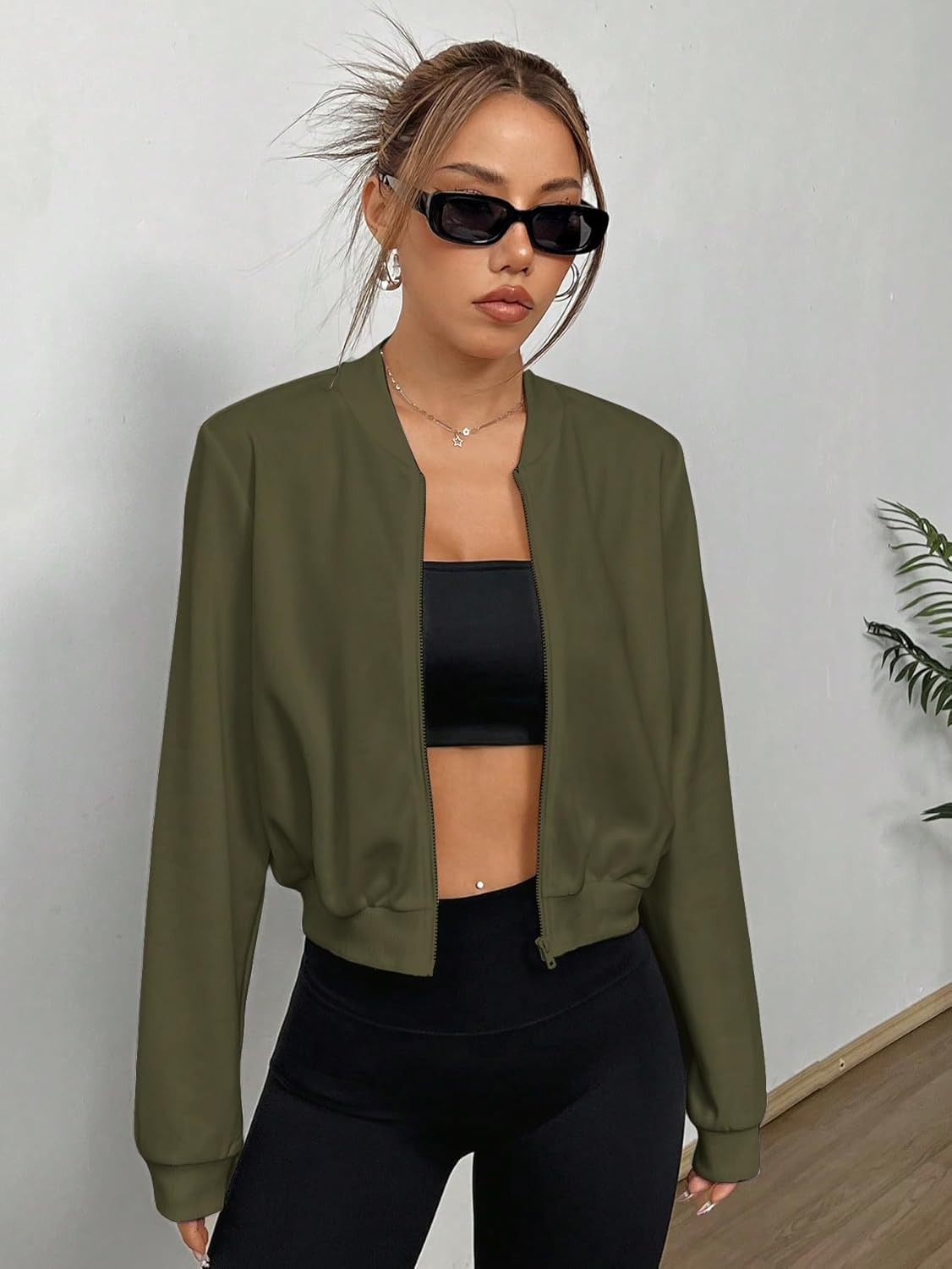 SweatyRocks Women's Lightweight Jackets Casual Basic Zip Up Cropped Bomber Jacket - Image 4