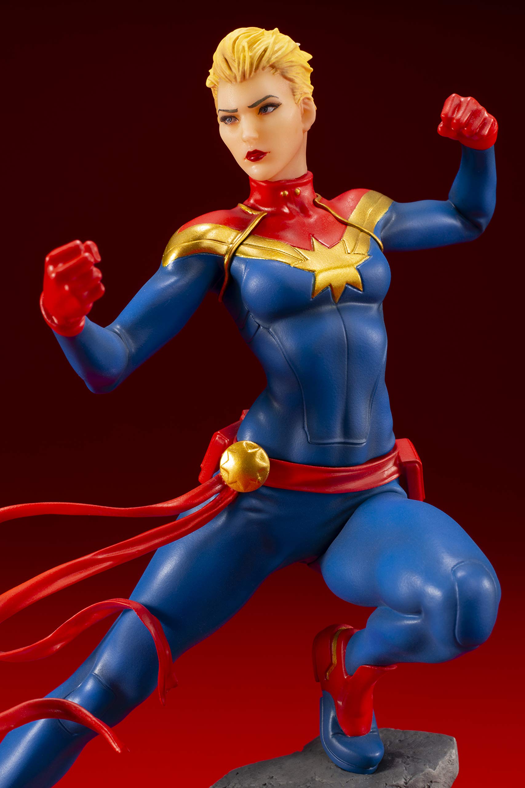 Marvel Comics Avengers Series - Estatua de Capitán Marvel Artfx+, multicolor, estándar 8